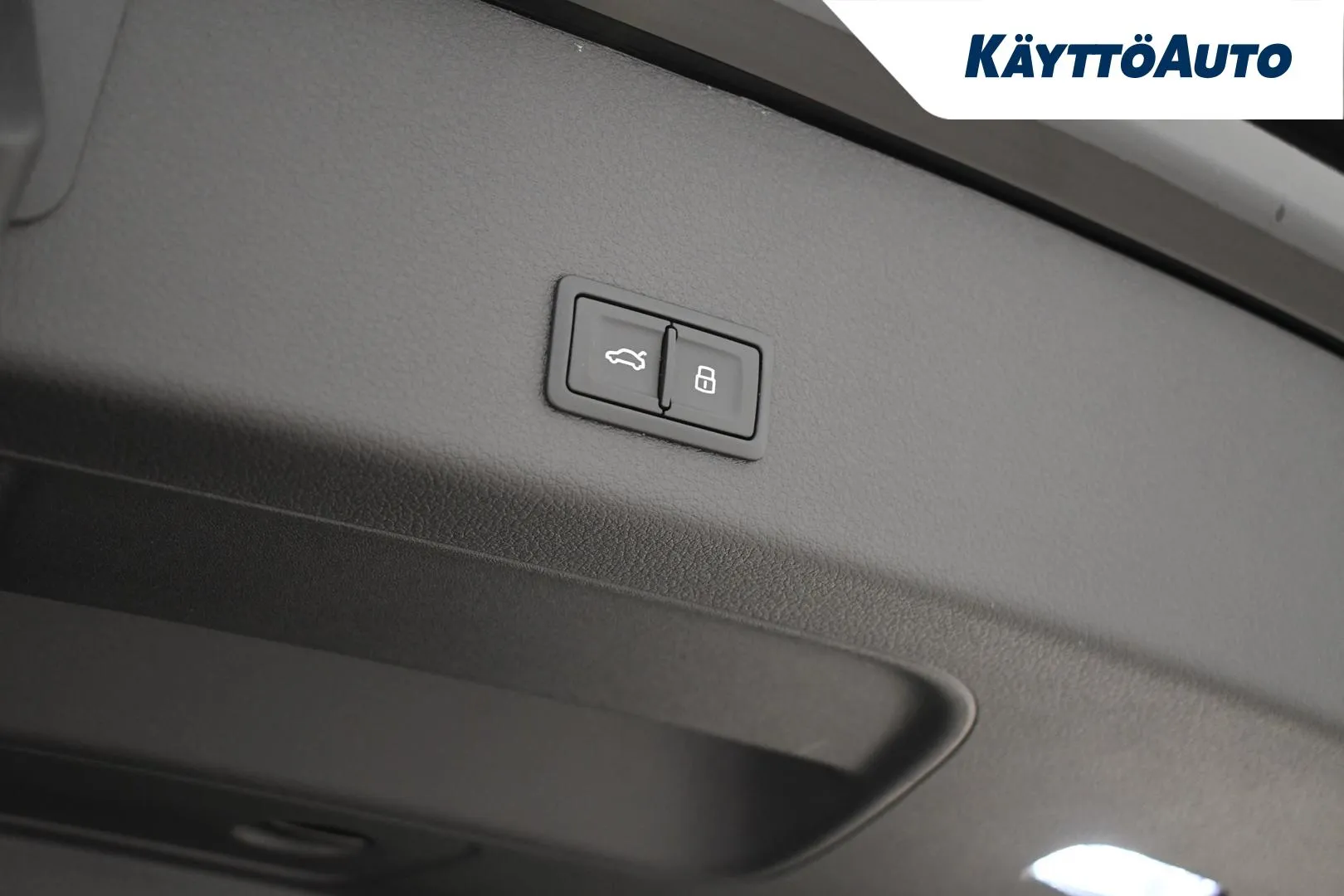 AUDI Q8 e-tron GPN-980 carousel image