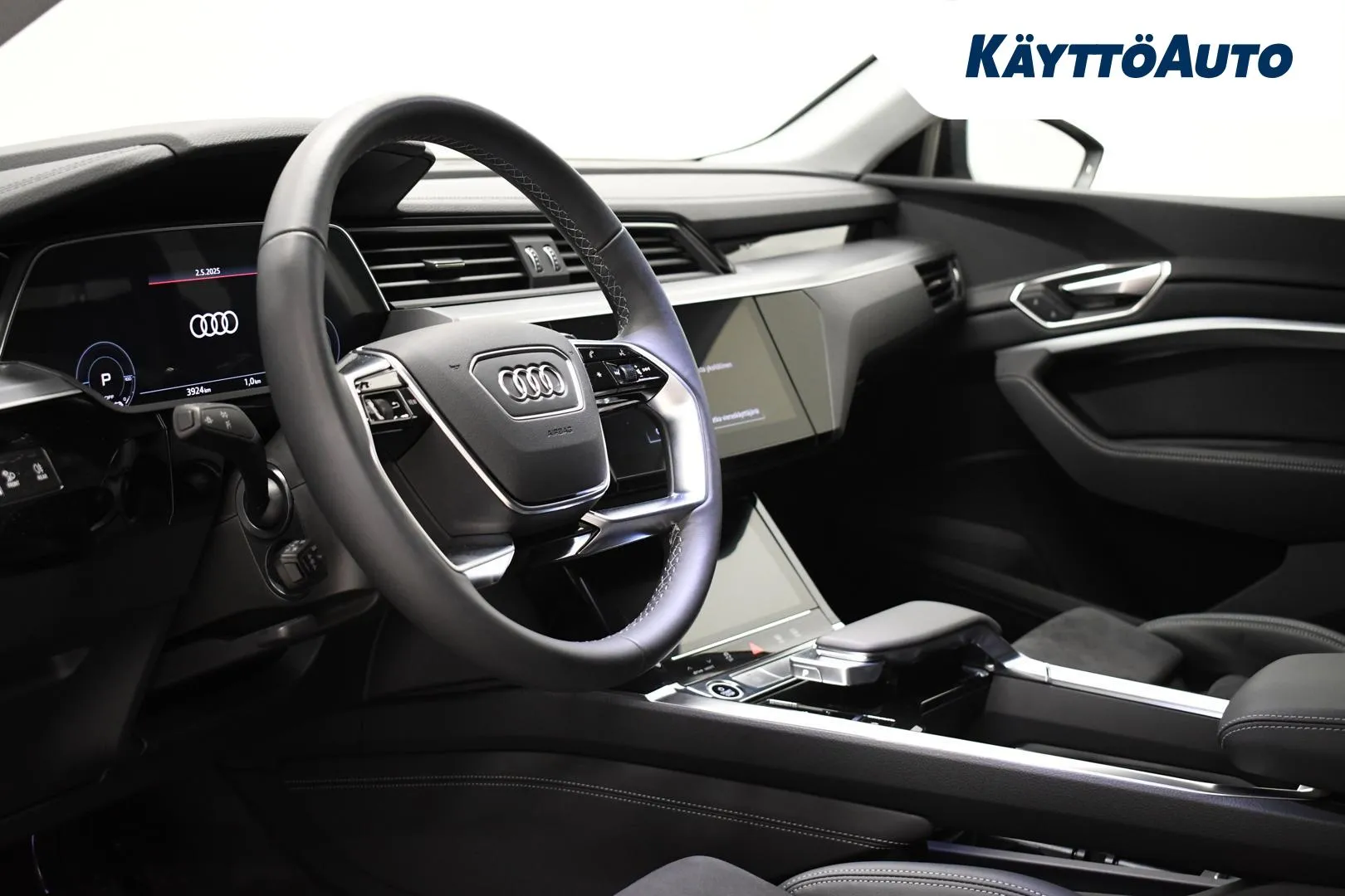 AUDI Q8 e-tron GPN-980 carousel image