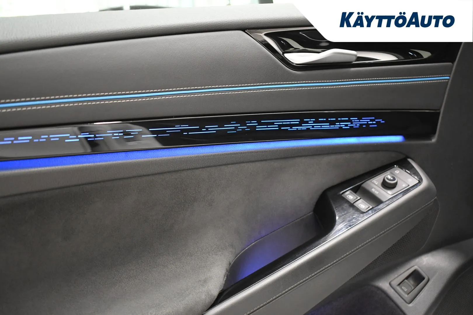 VOLKSWAGEN ID.7 KVX-233 carousel image