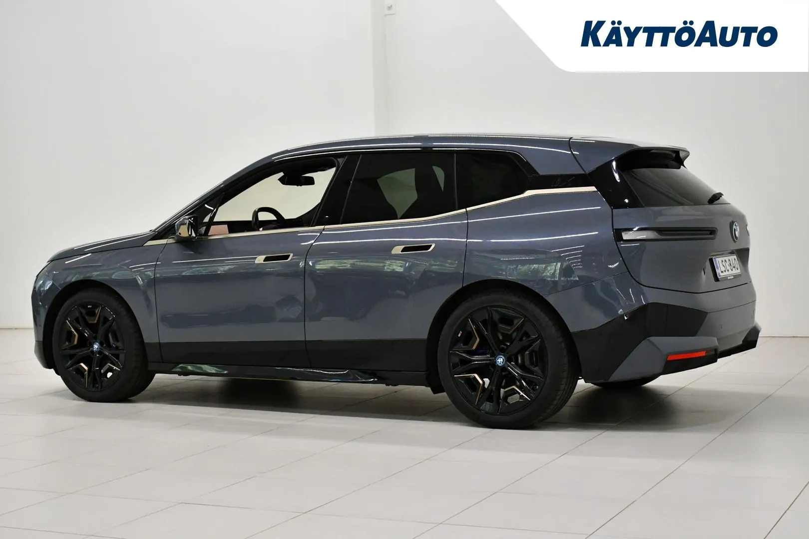 BMW iX LSC-840 carousel image