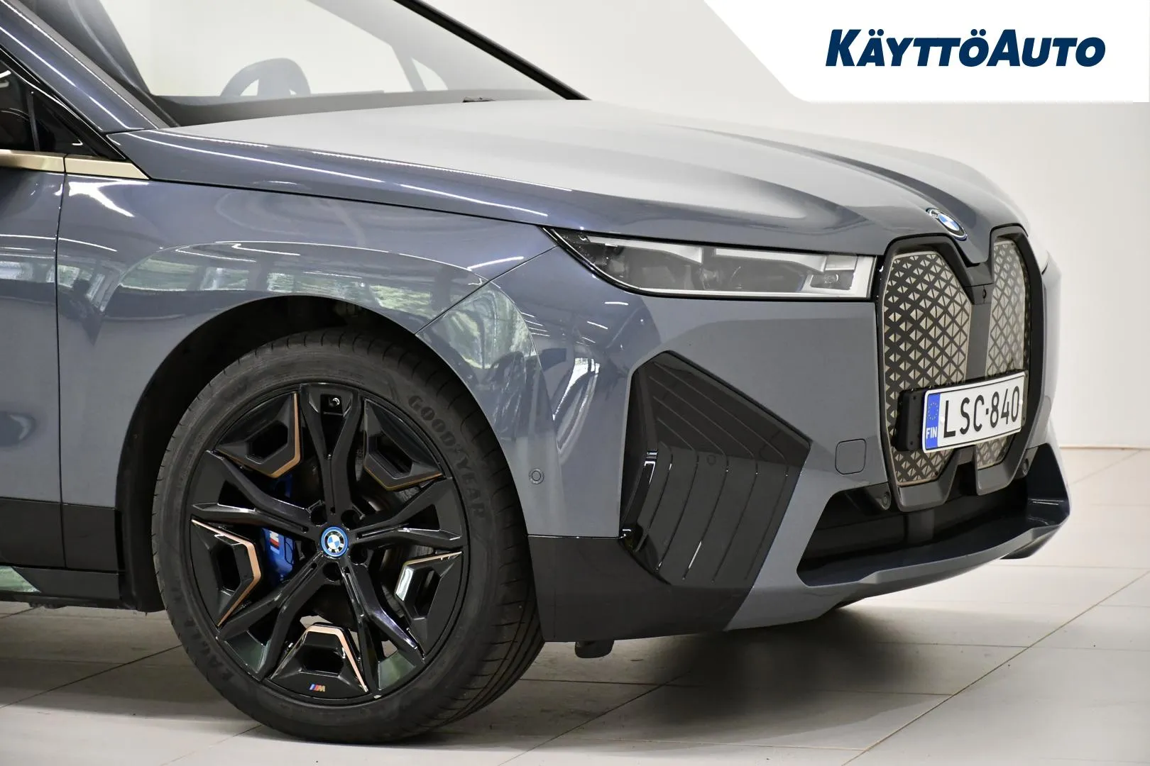 BMW iX LSC-840 carousel image