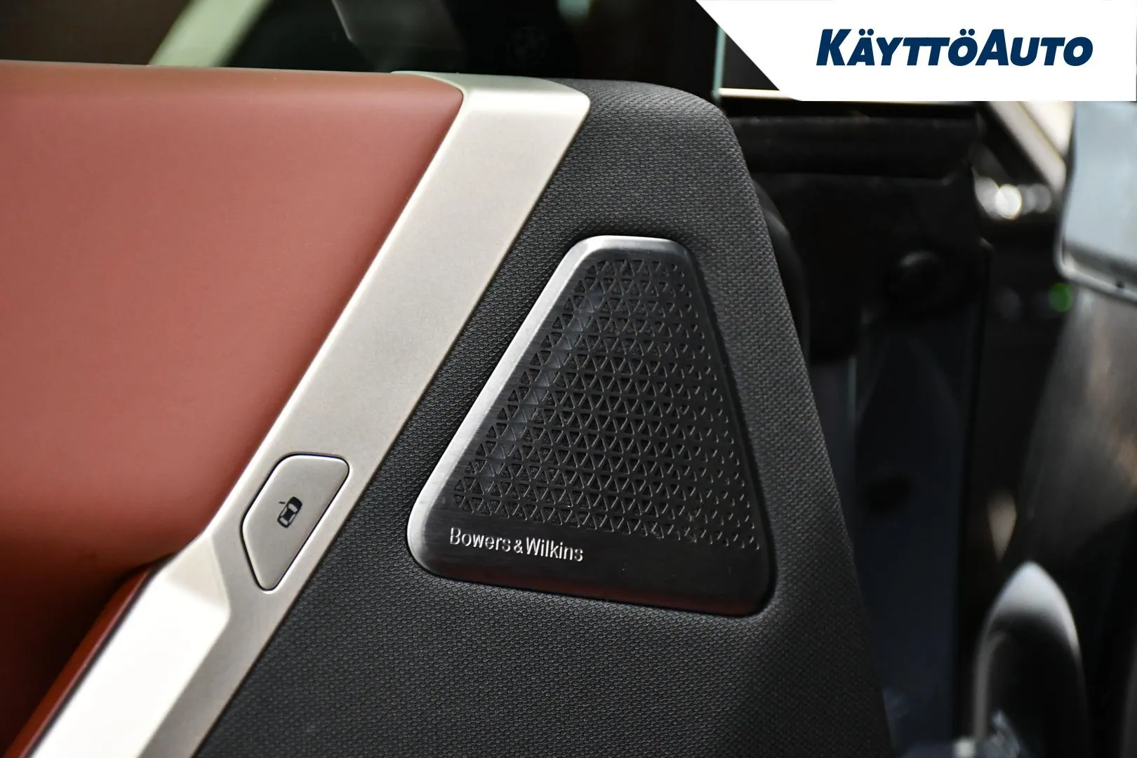 BMW iX LSC-840 carousel image