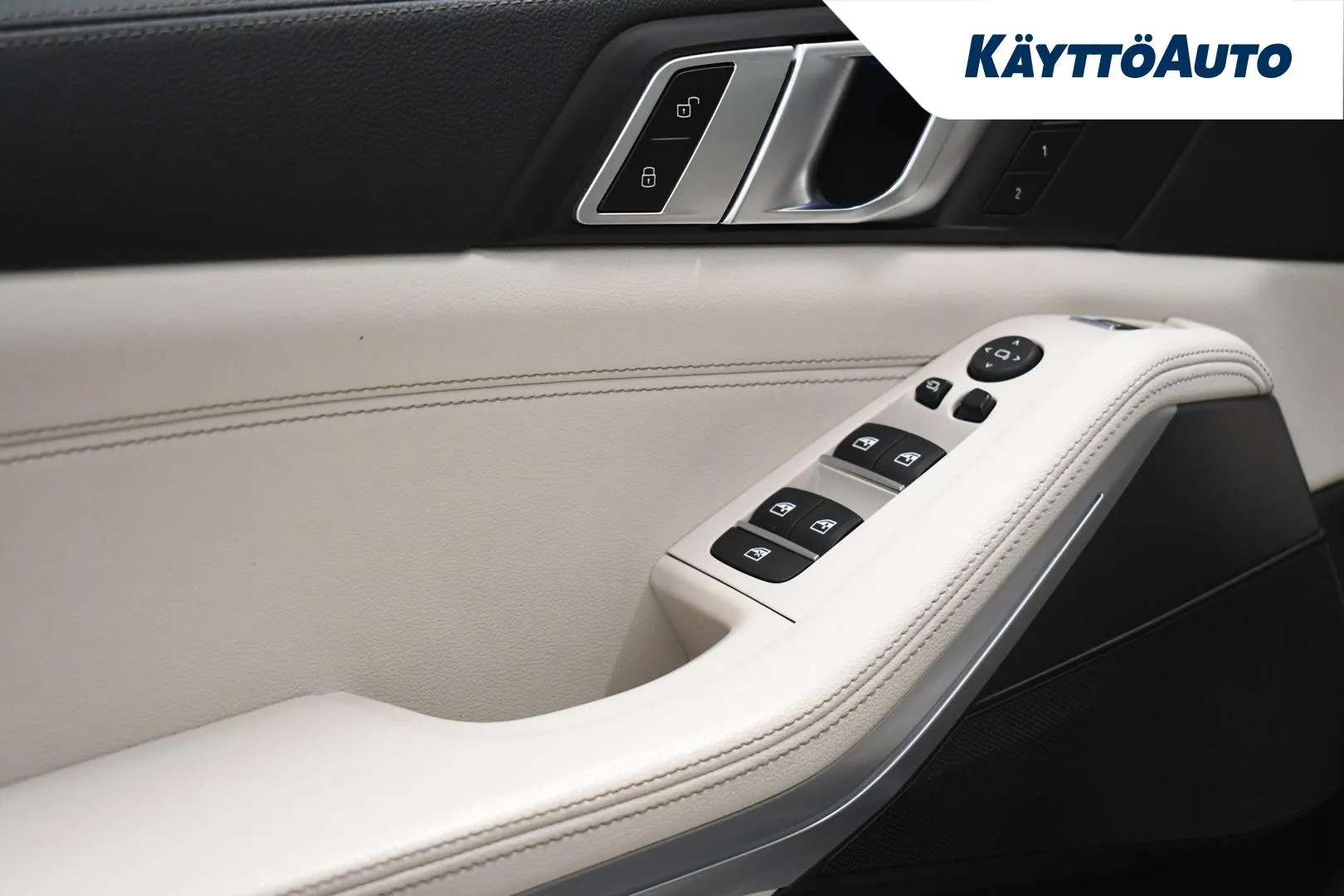 BMW X5 SZG-295 carousel image