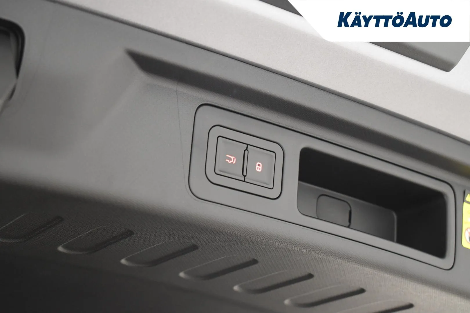 BYD Atto 3 MRJ-268 carousel image