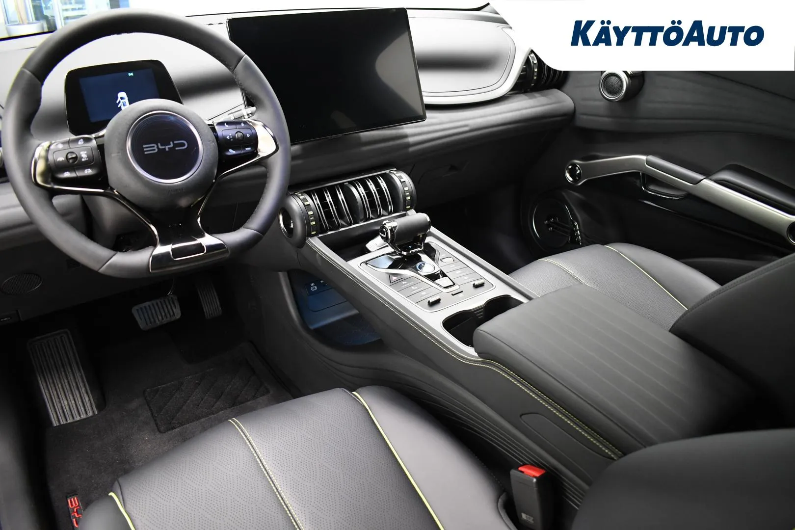 BYD Atto 3 MRJ-277 carousel image