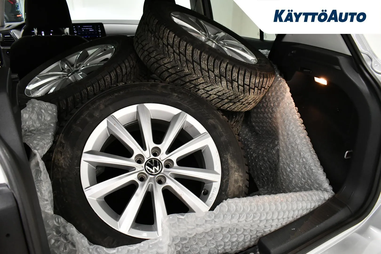 Volkswagen T-Cross XTL-106 carousel image