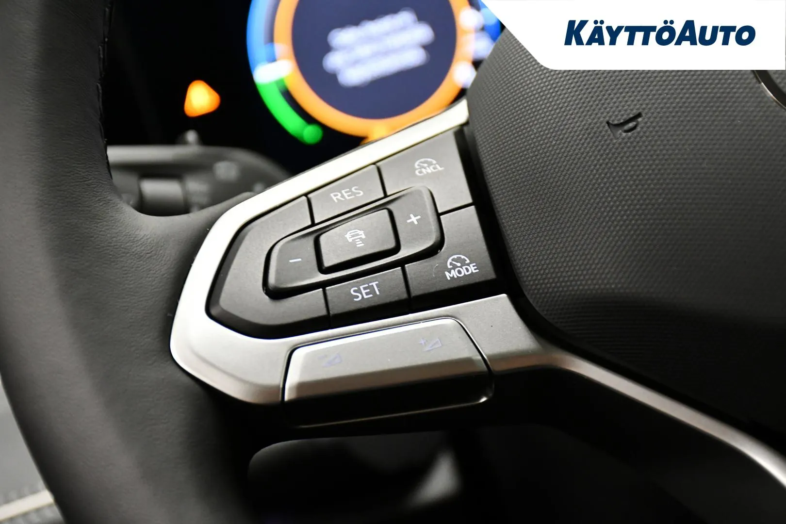 Volkswagen Passat XTL-666 carousel image