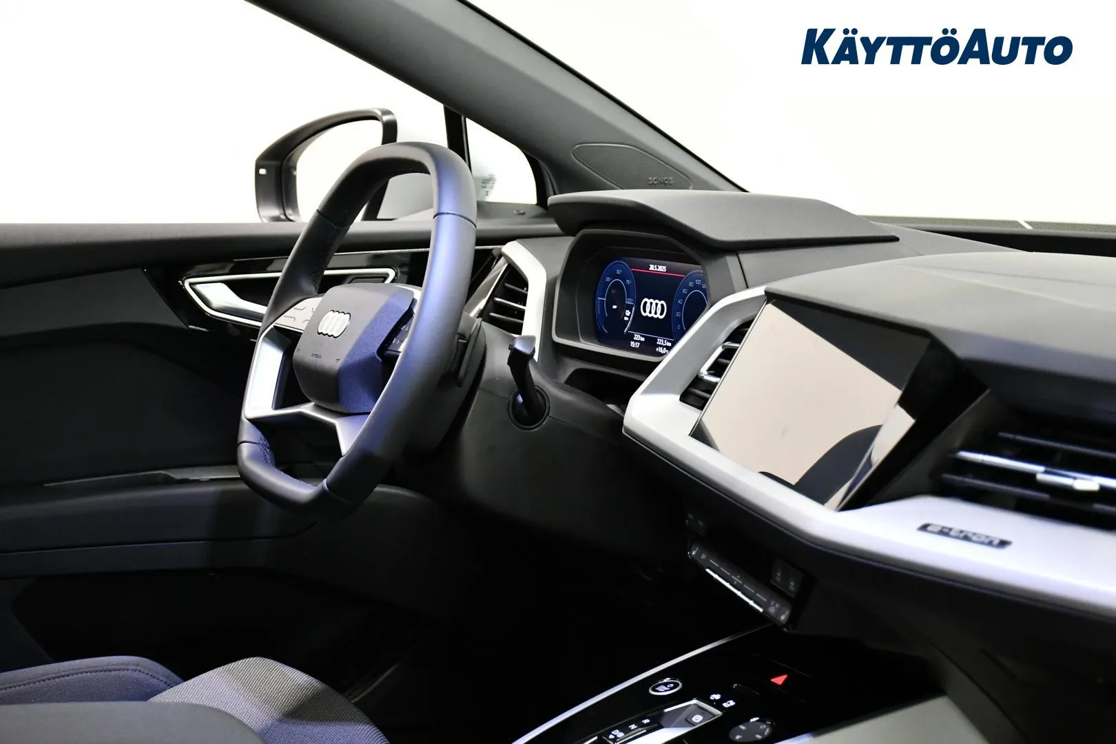 Audi Q4 e-tron JOB-369 carousel image