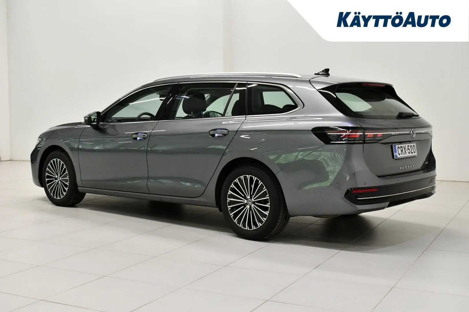 Volkswagen Passat CRX-520 carousel image
