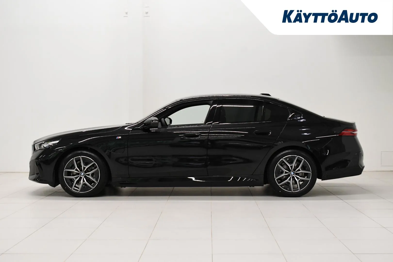 BMW 530E GRJ-751 carousel image