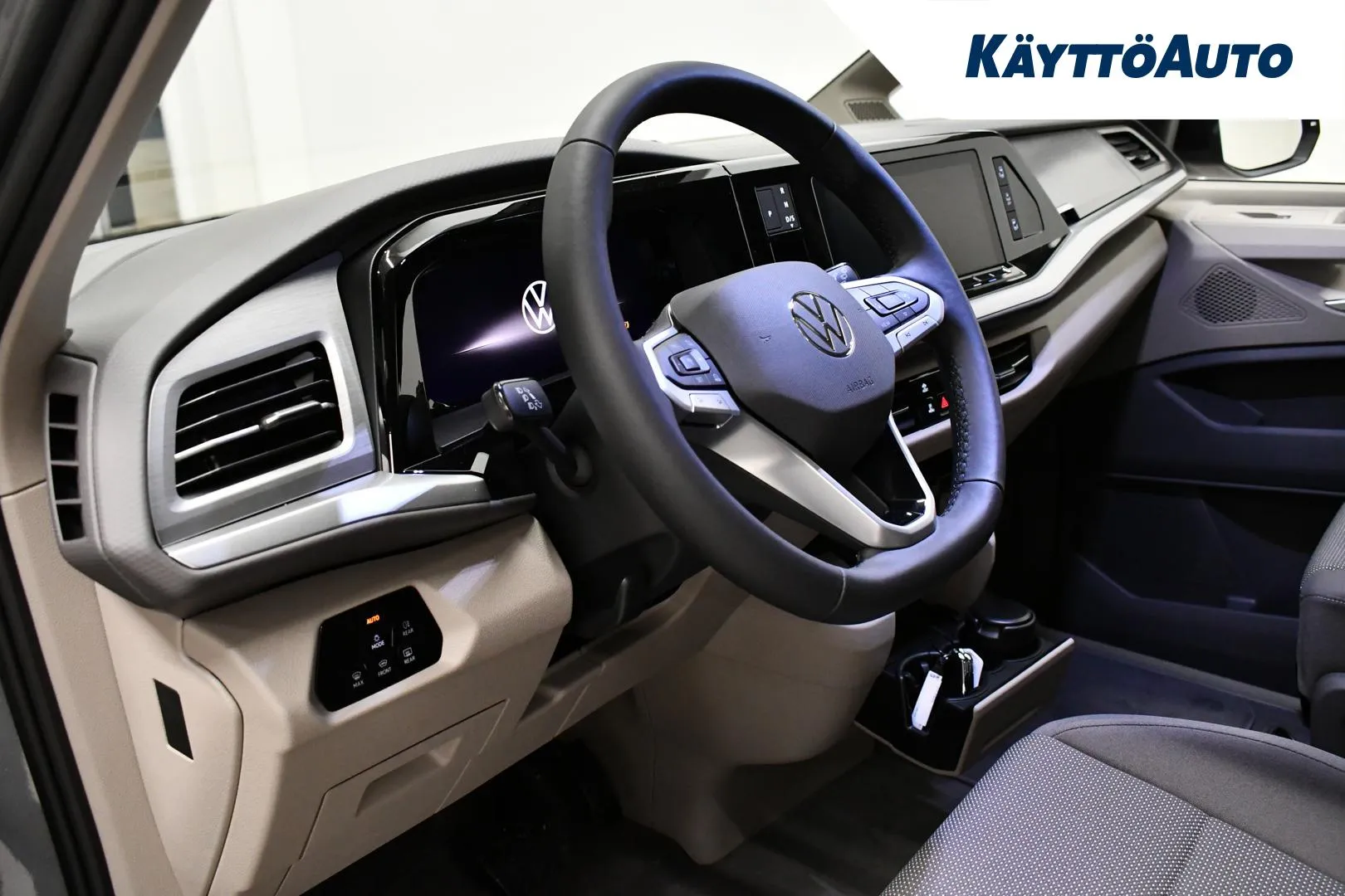VOLKSWAGEN Multivan ISN-850 carousel image