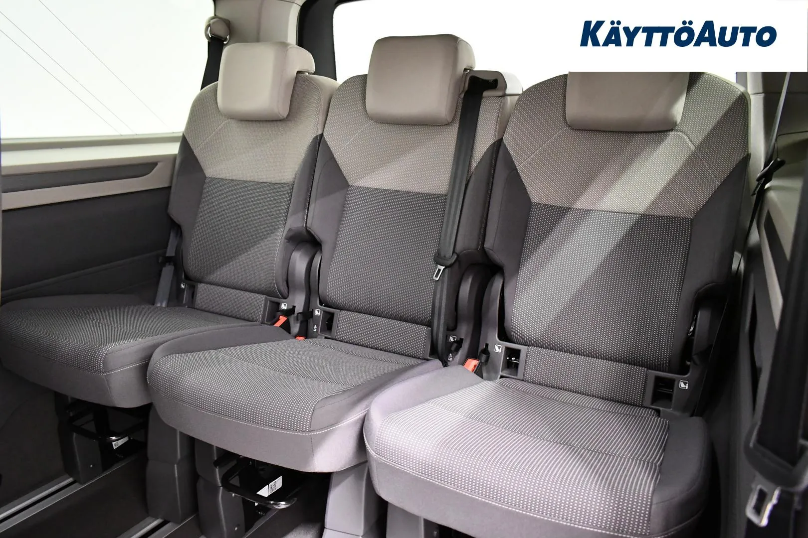 VOLKSWAGEN Multivan ISN-850 carousel image