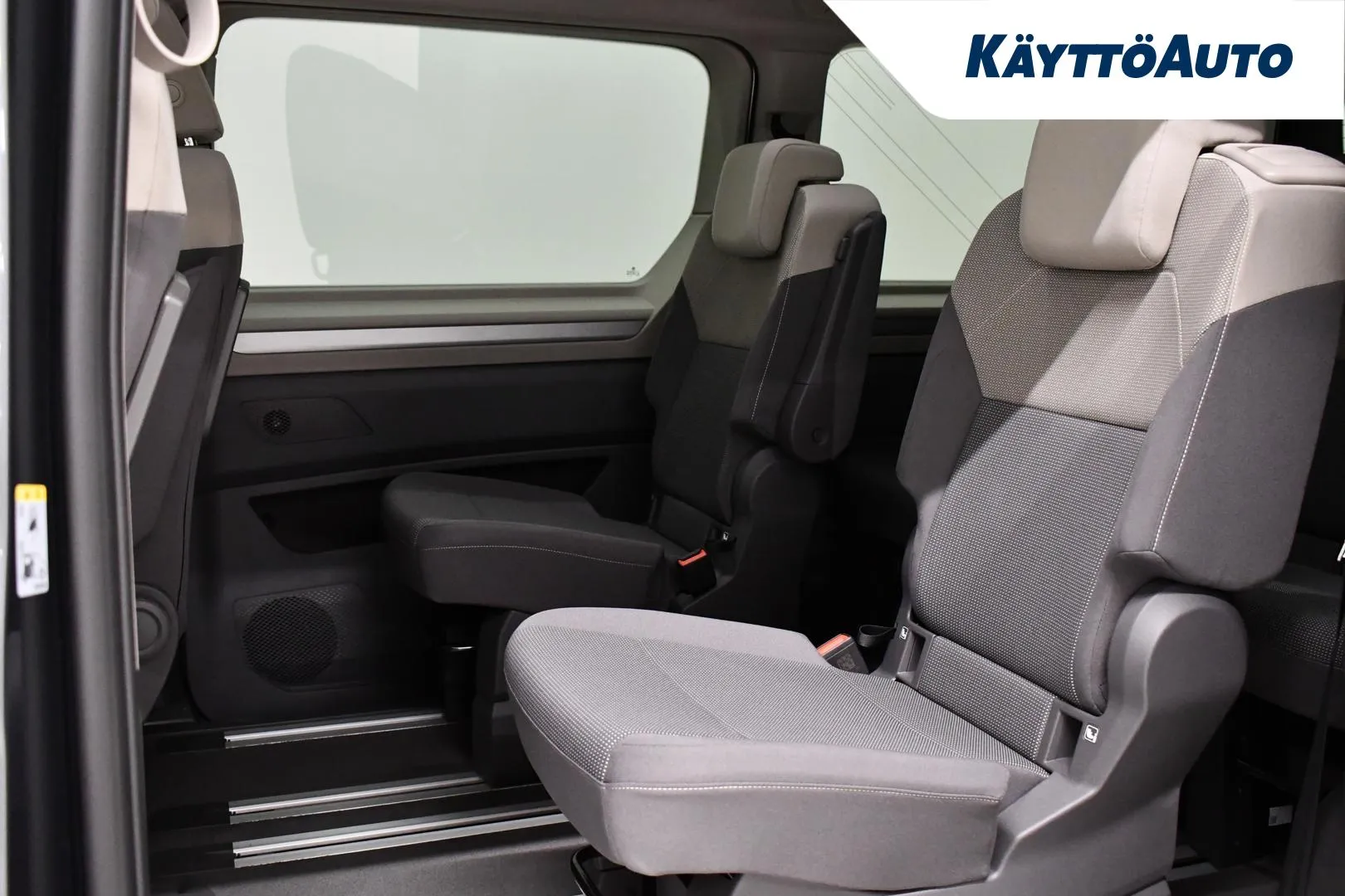 VOLKSWAGEN Multivan ISN-850 carousel image
