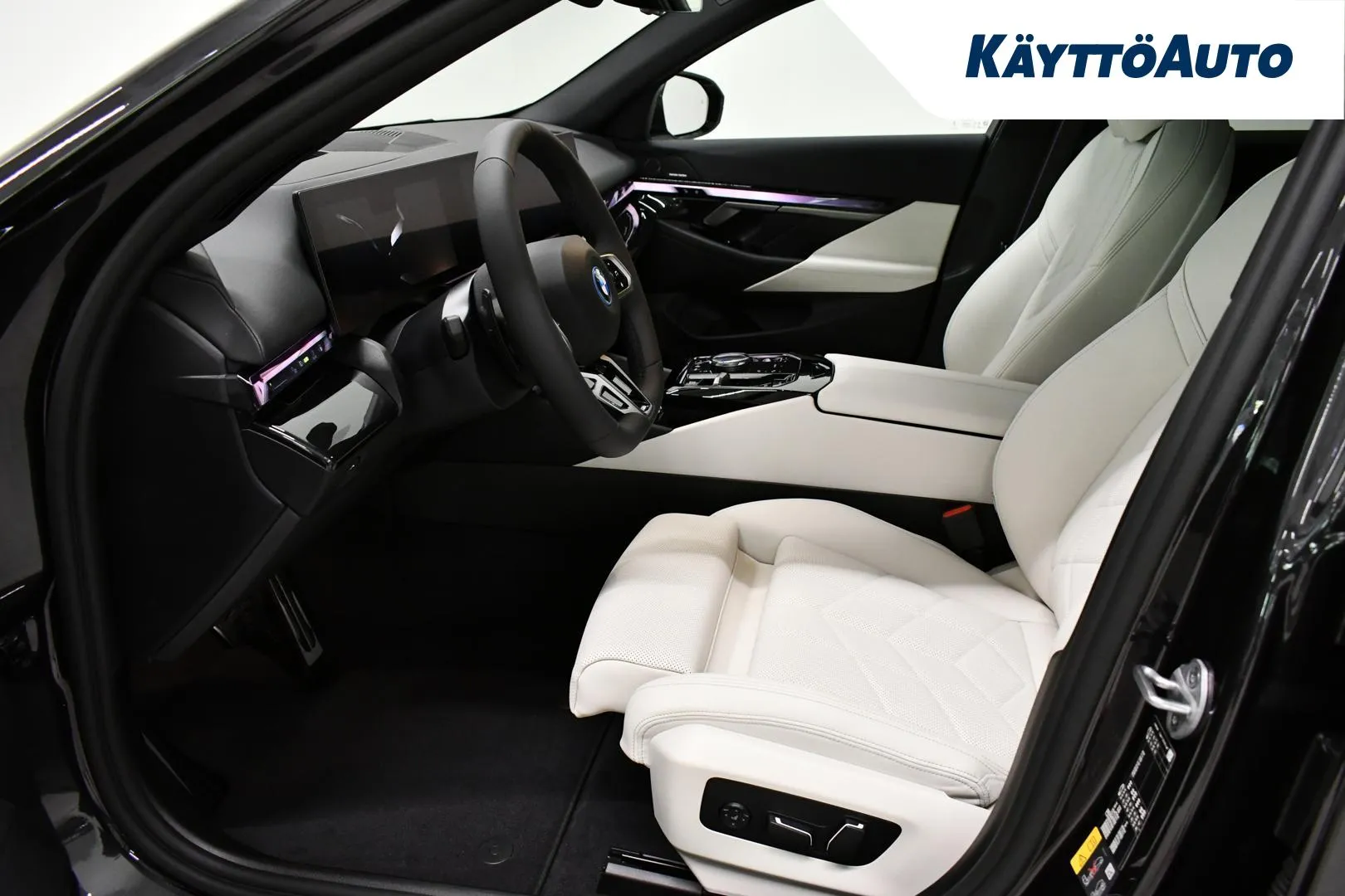 BMW 530E YYI-168 carousel image