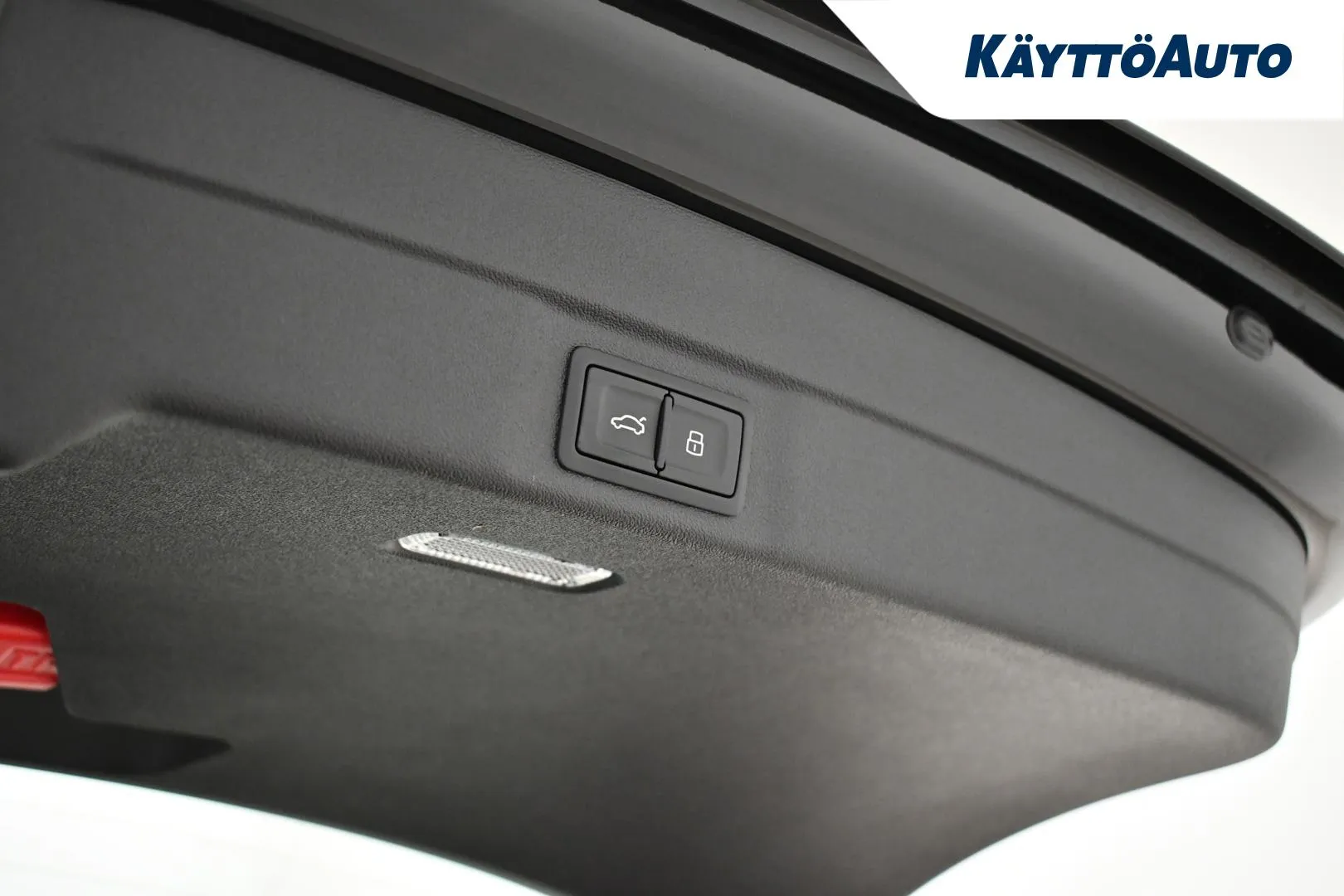 Audi A6 YYG-478 carousel image