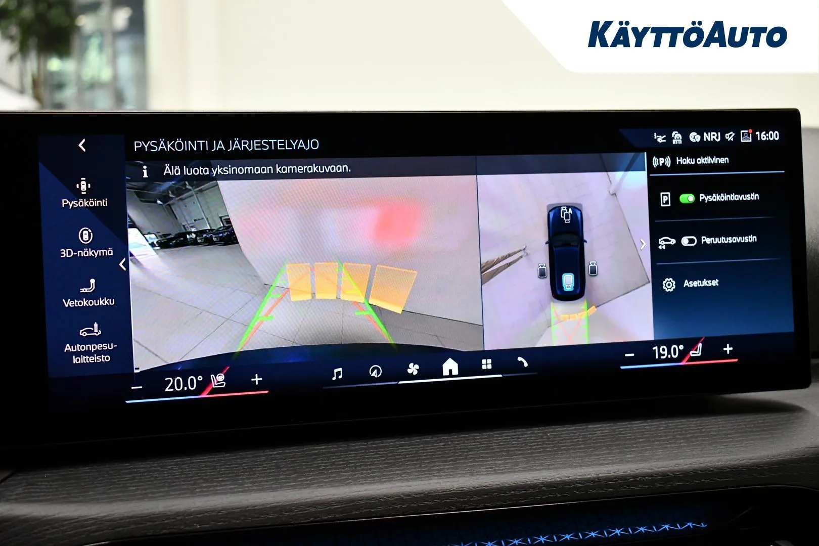 BMW 330 ZPT-792 carousel image