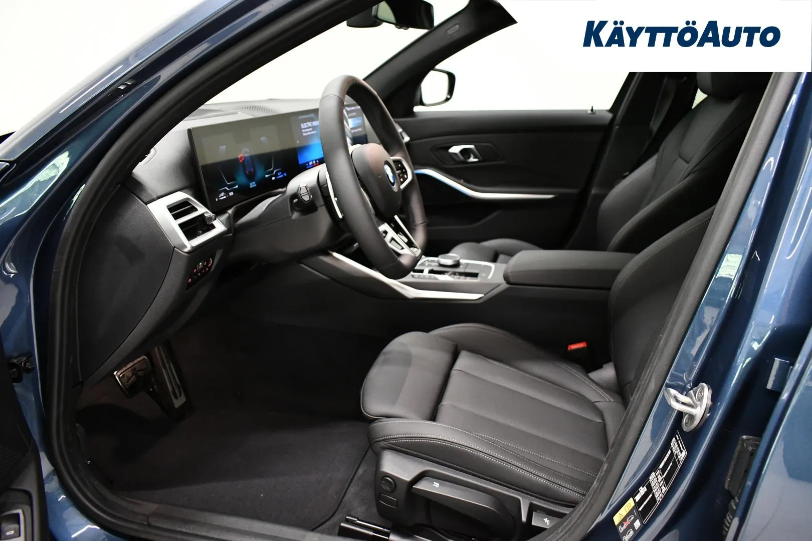 BMW 330 ZPT-792 carousel image