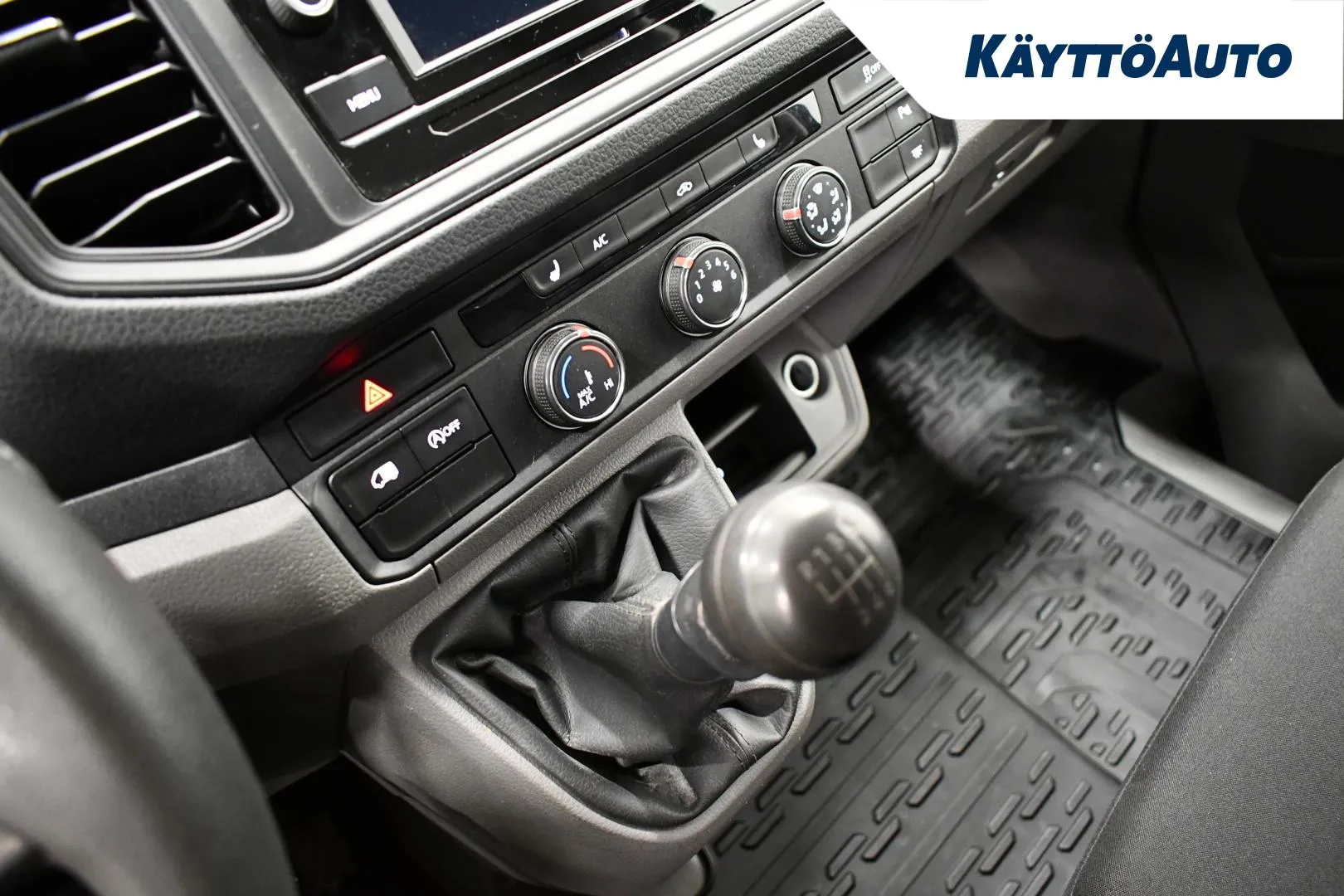 VOLKSWAGEN Crafter EST-992 carousel image