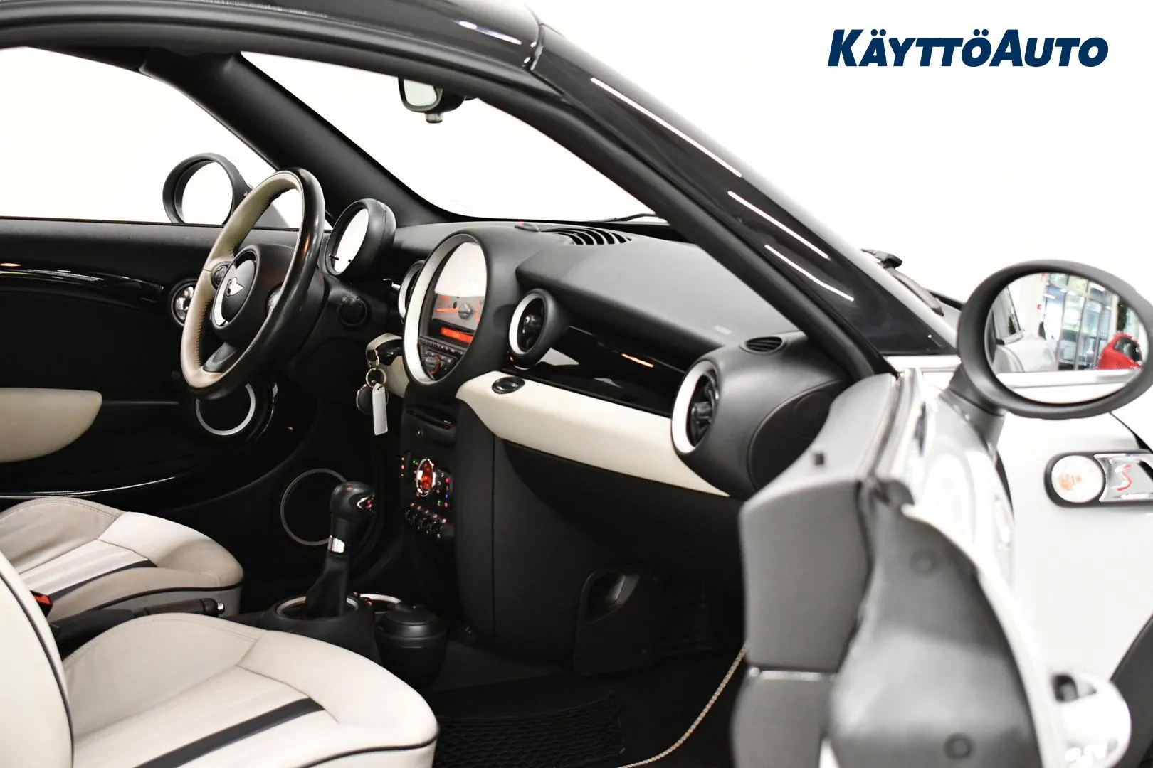 MINI Cooper EPX-342 carousel image