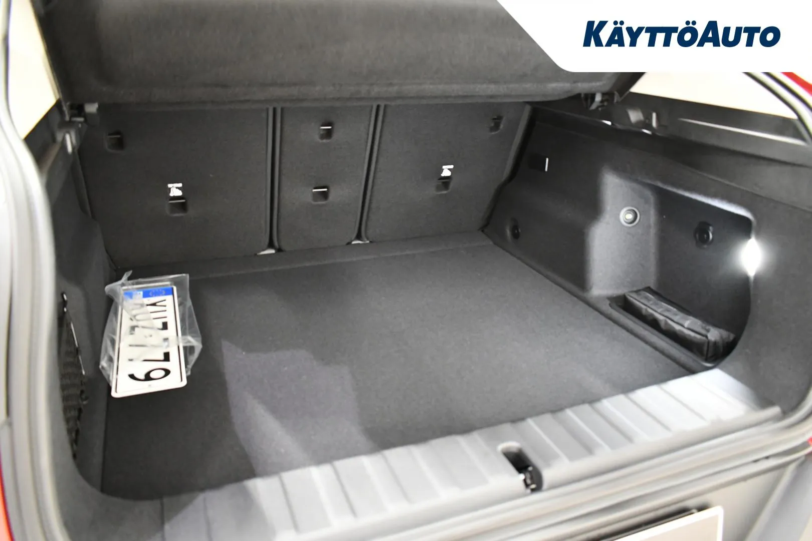 BMW iX2 XUZ-779 carousel image