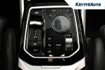 BMW i7 CSA-609 carousel thumbs
