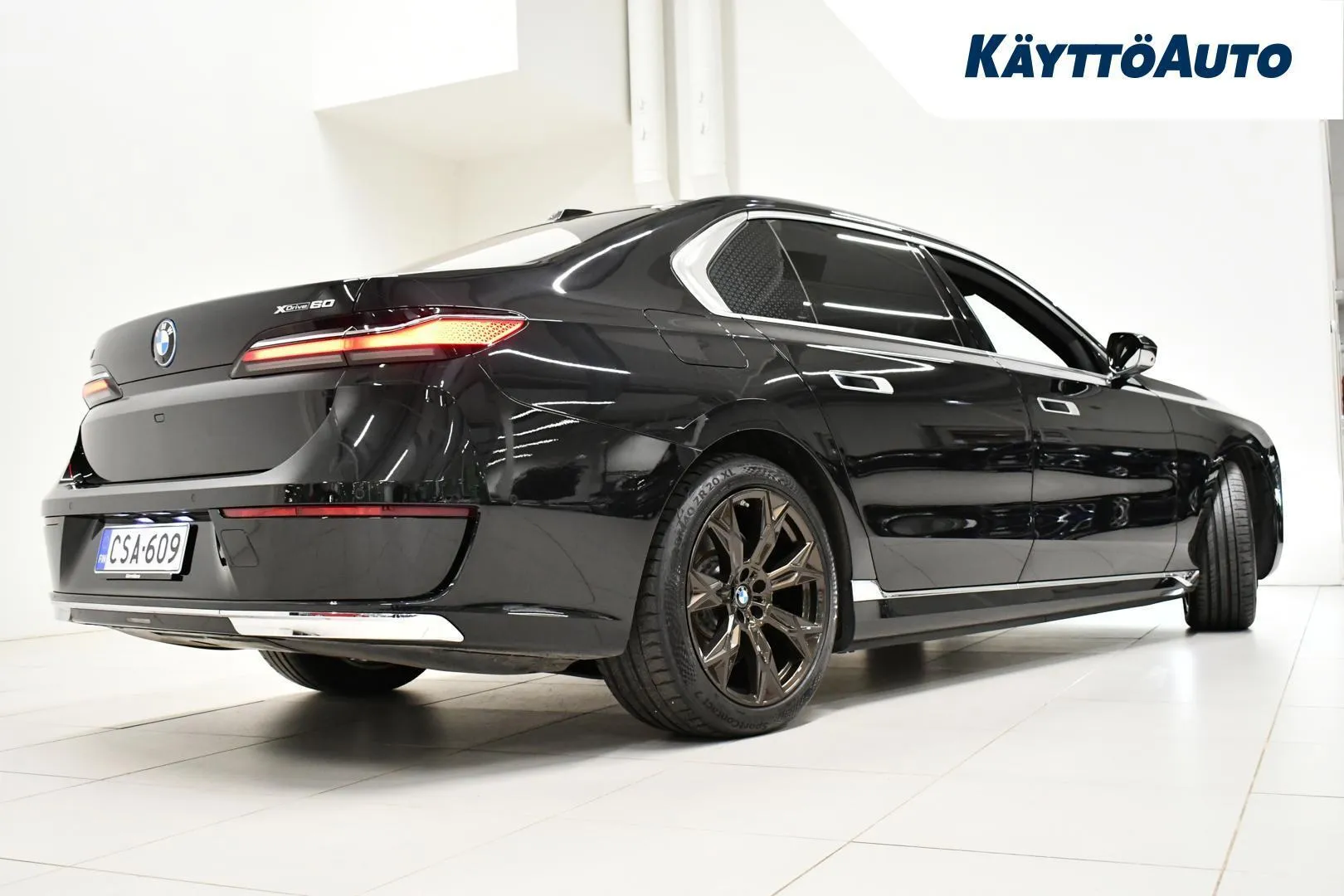 BMW i7 CSA-609 carousel image