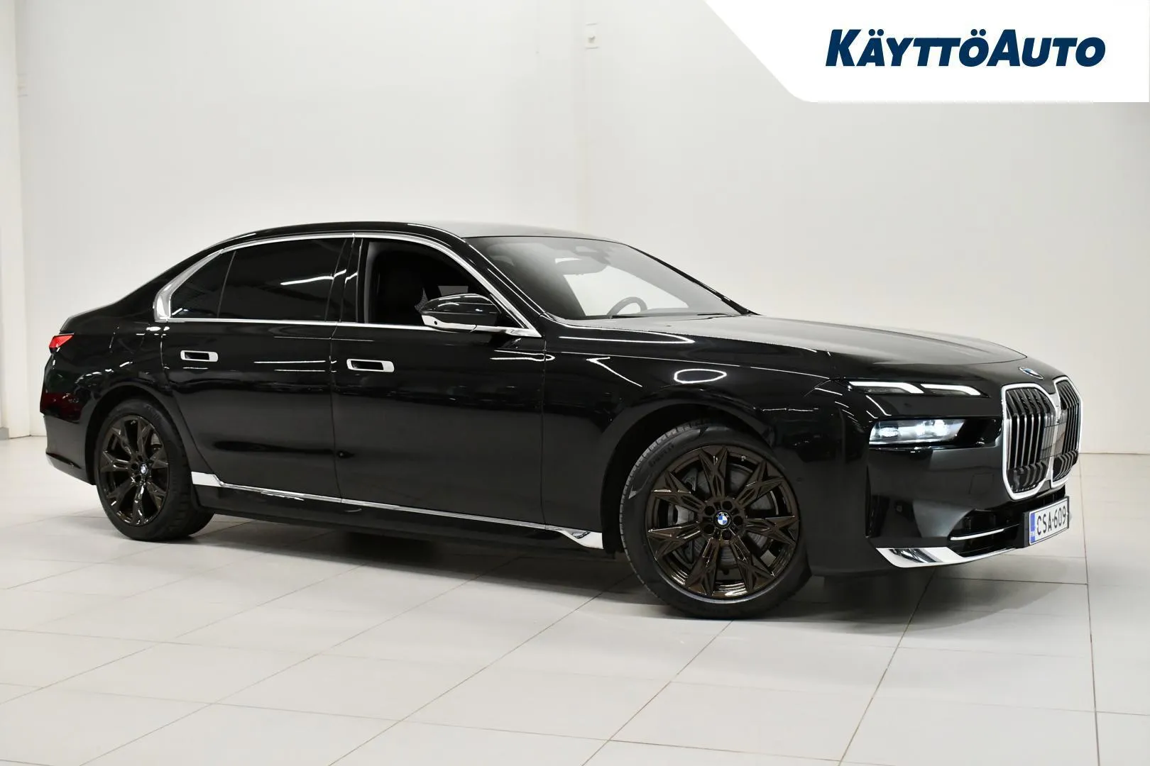 BMW i7 CSA-609 carousel image