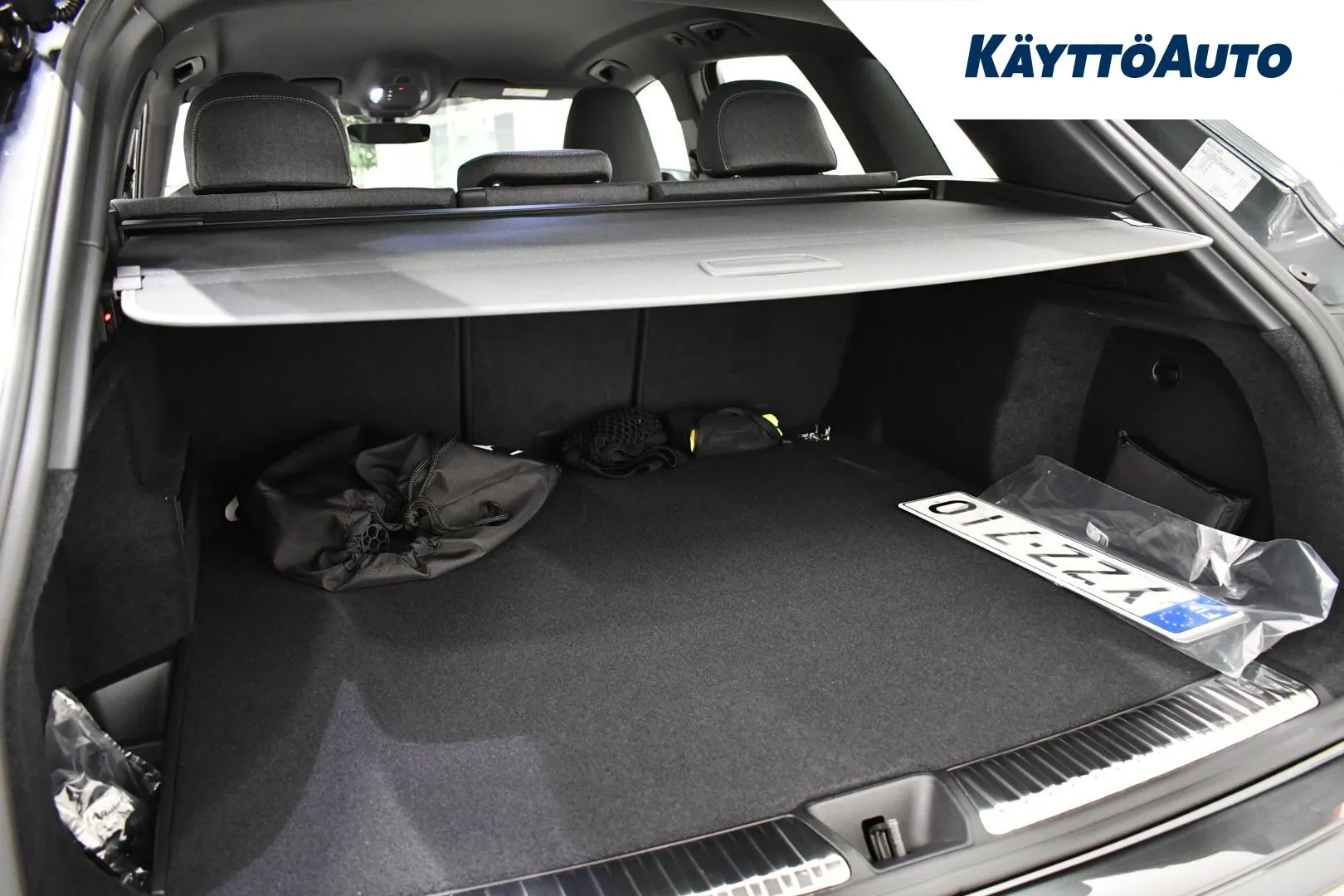 Audi Q5 YZZ-710 carousel image