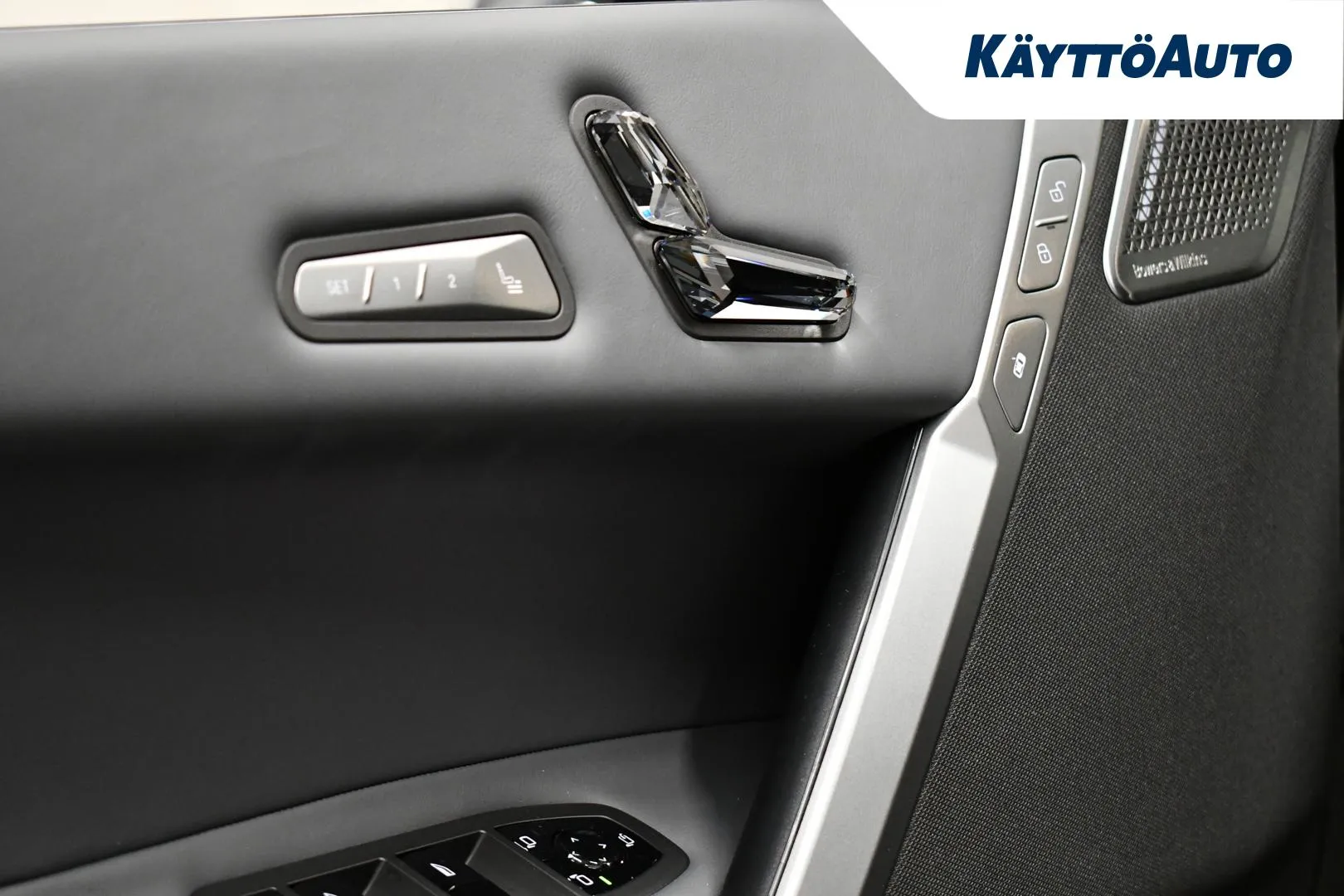 BMW IX LTN-298 carousel image