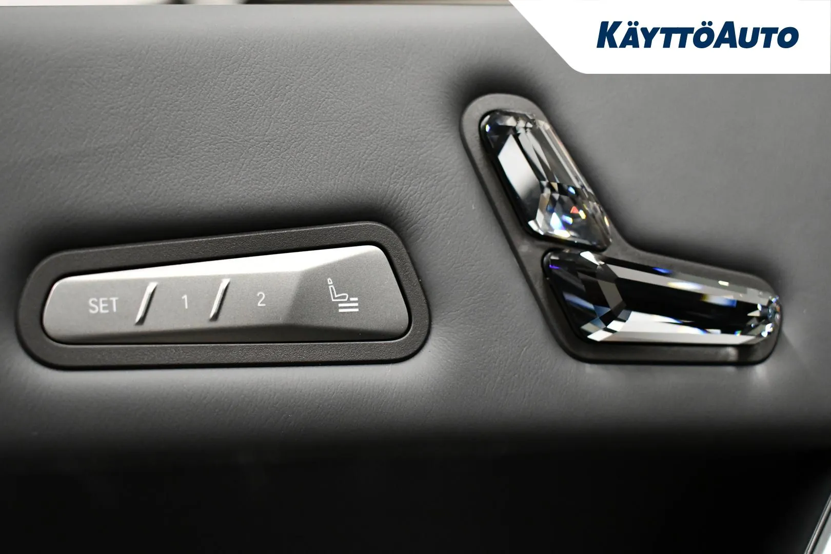 BMW IX LTN-298 carousel image