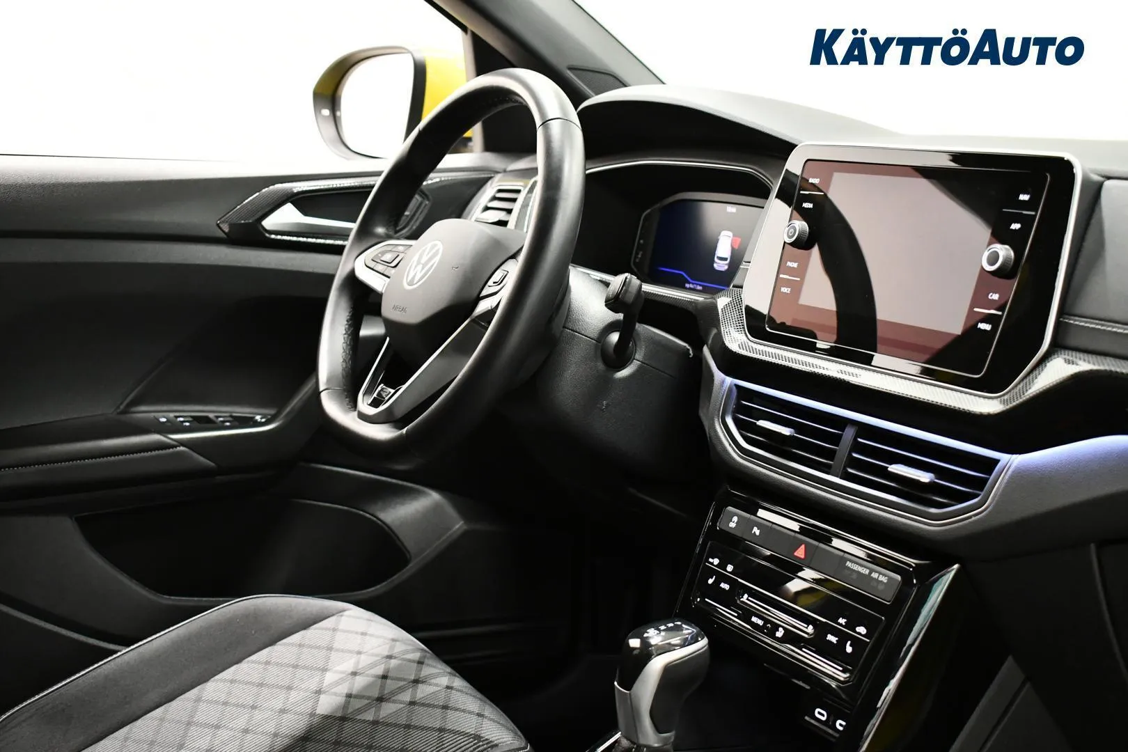 Volkswagen T-Cross NNO-989 carousel image