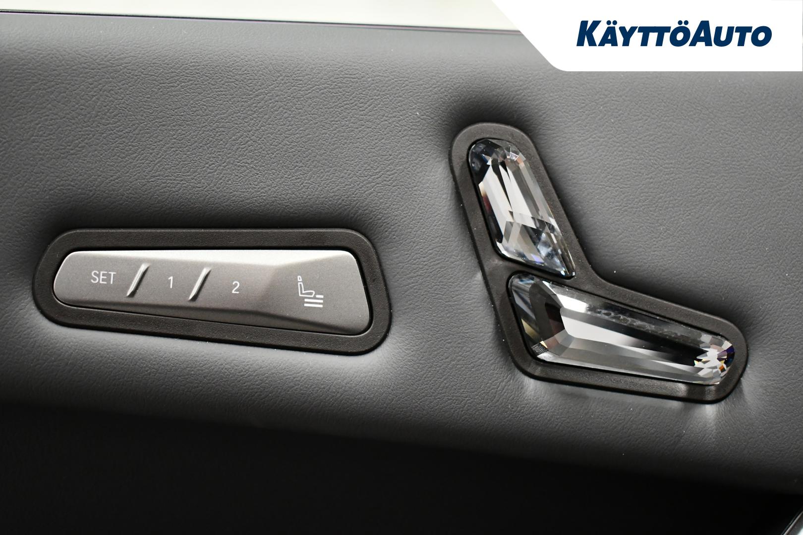 BMW iX xDrive60 Super Charged 2025, kuva 7/31
