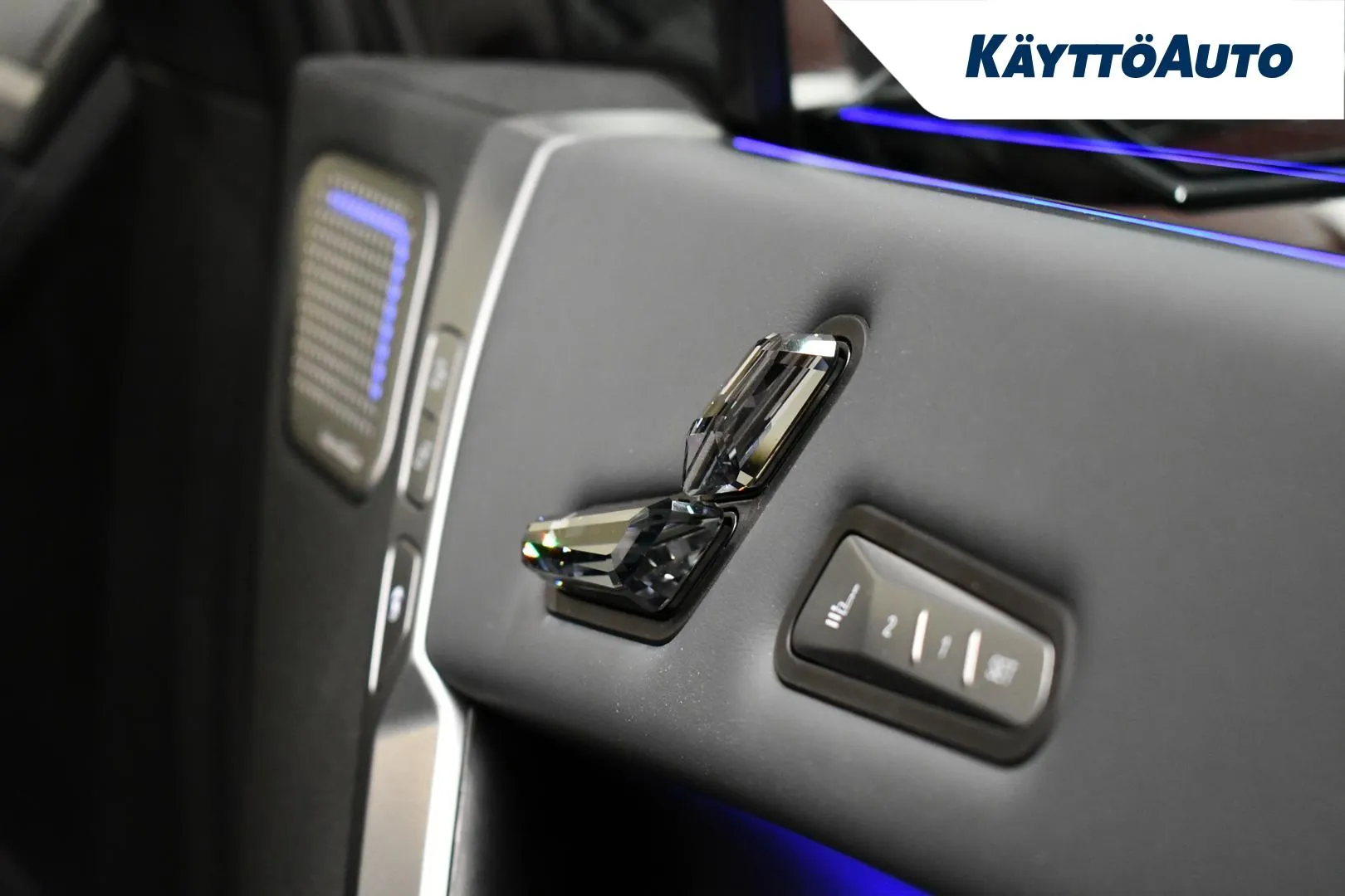 BMW iX GRJ-802 carousel image