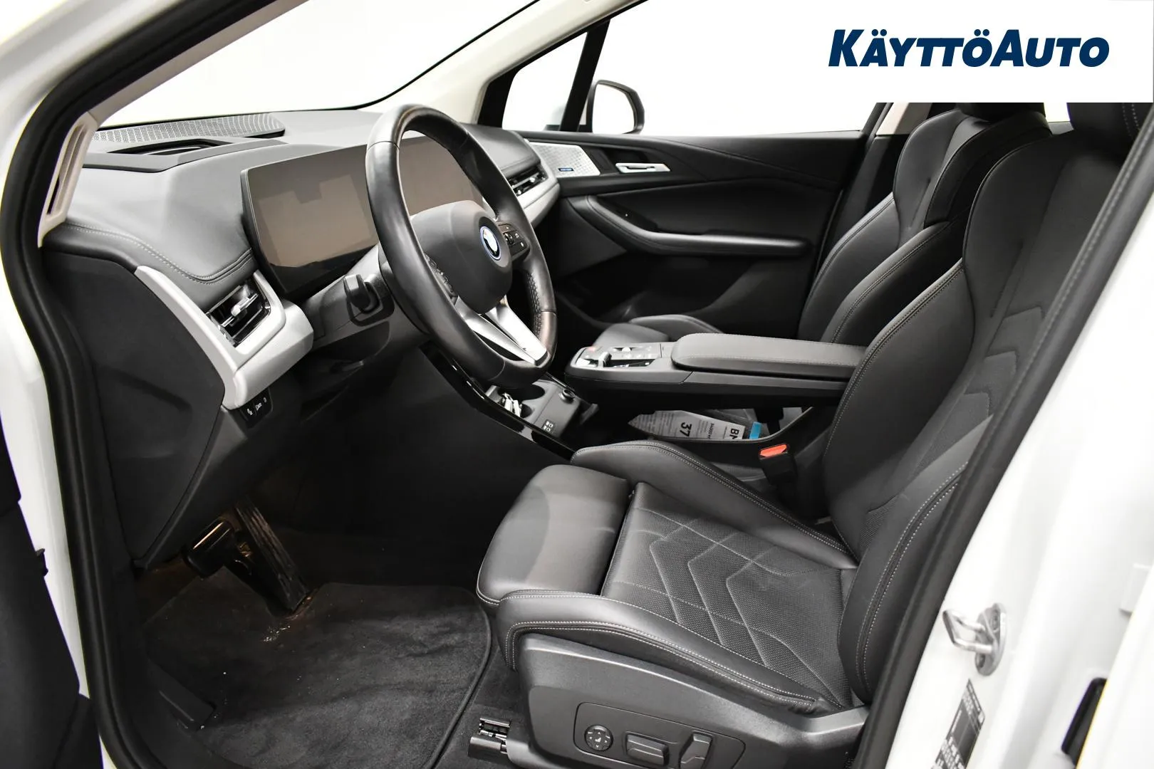 BMW 225 NNL-669 carousel image