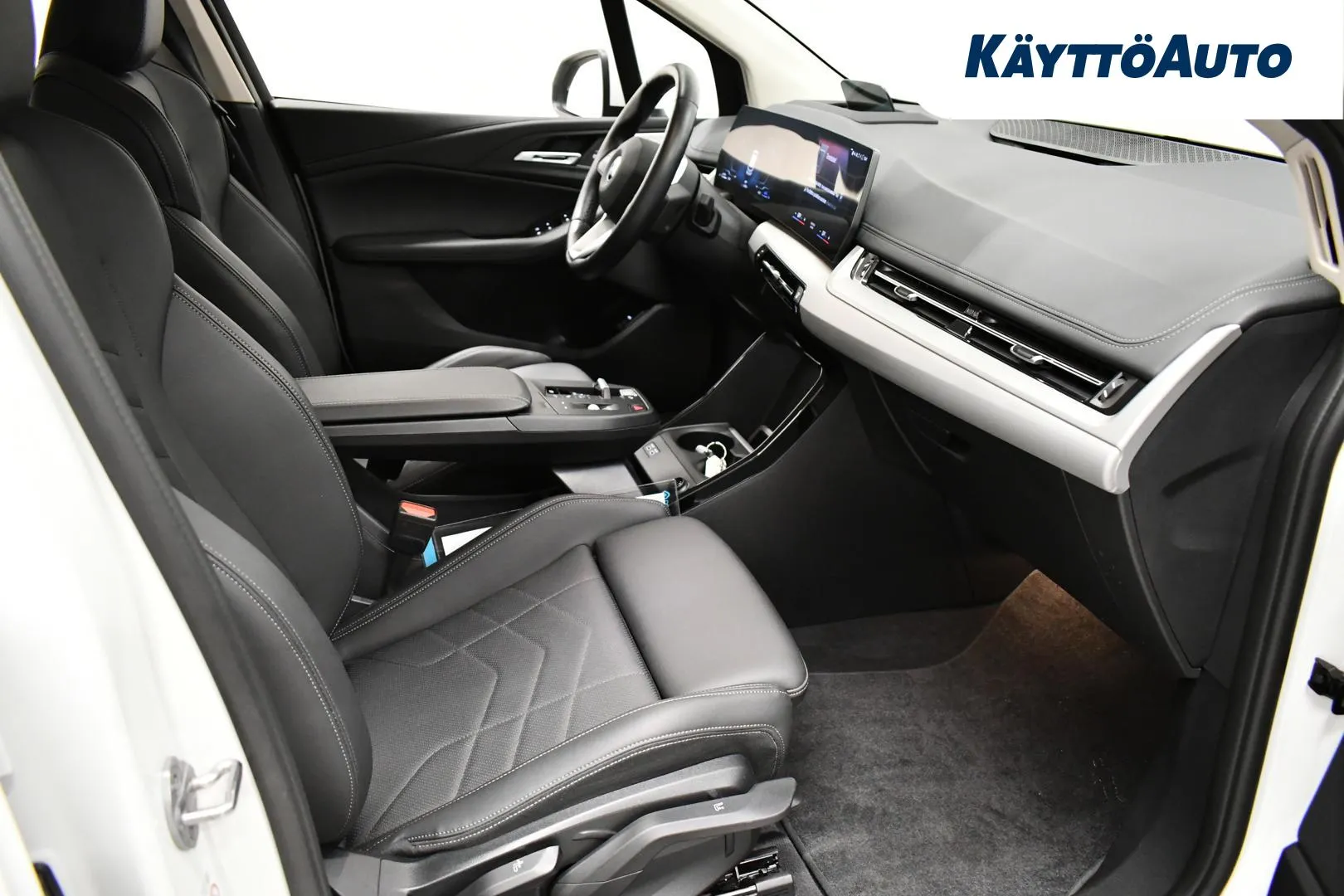 BMW 225 NNL-669 carousel image