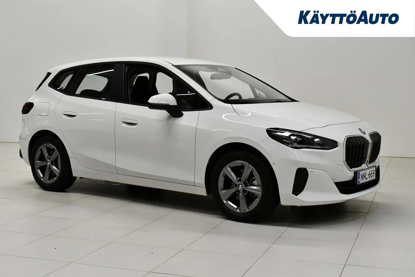 BMW 225 NNL-669 carousel image