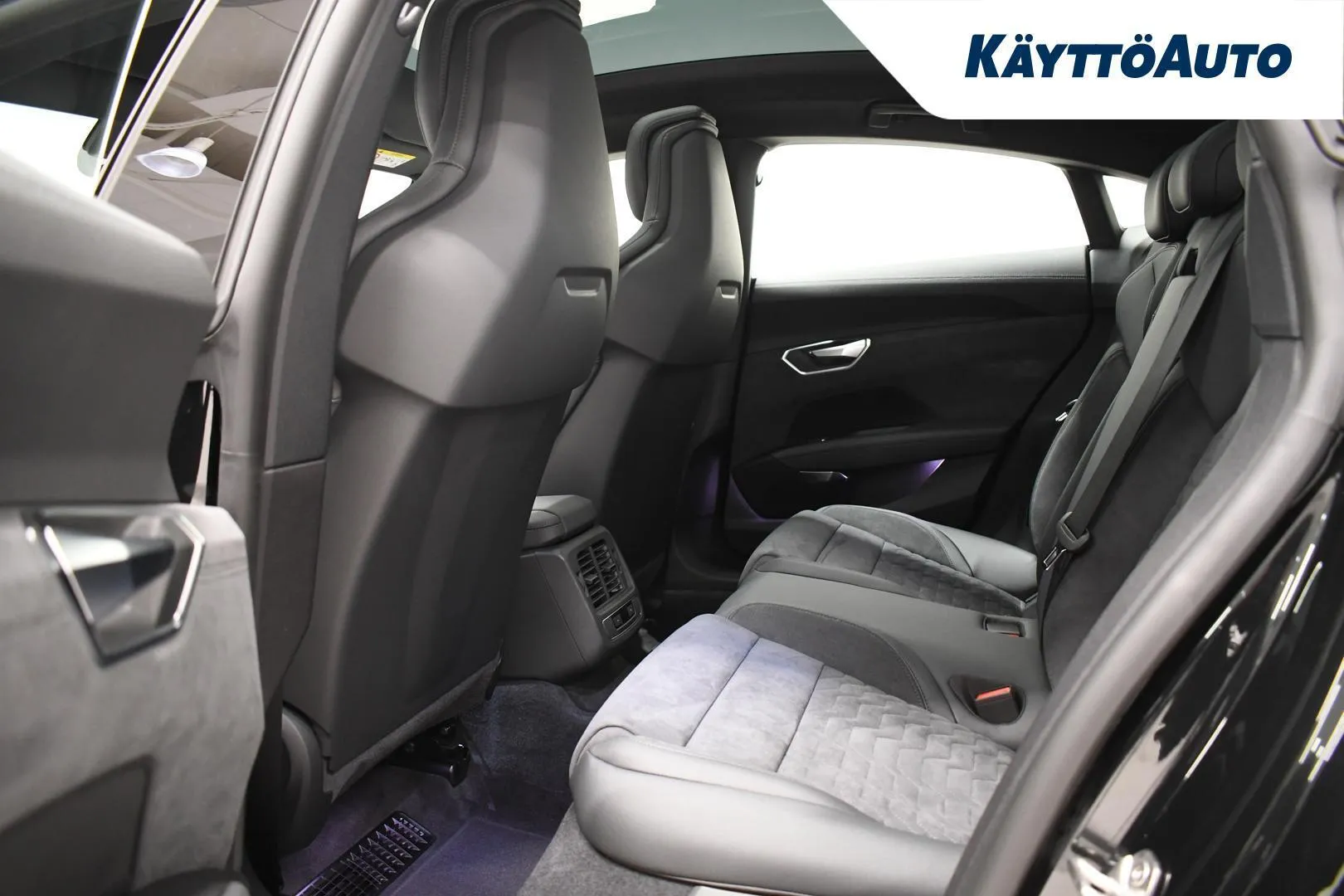 AUDI e-tron GT MOU-273 carousel image