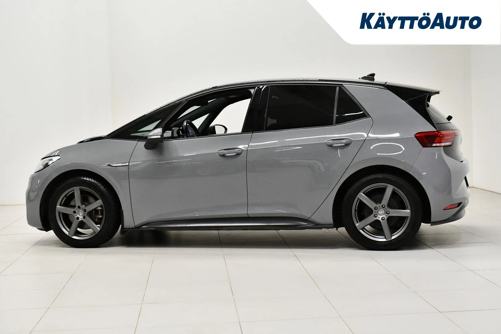 VOLKSWAGEN ID.3 SZA-589 carousel image