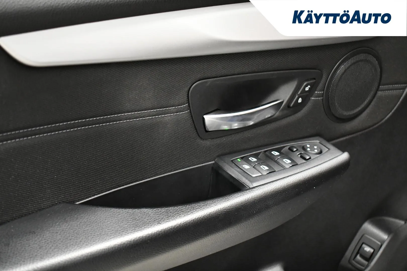 BMW 218 UYX-111 carousel image