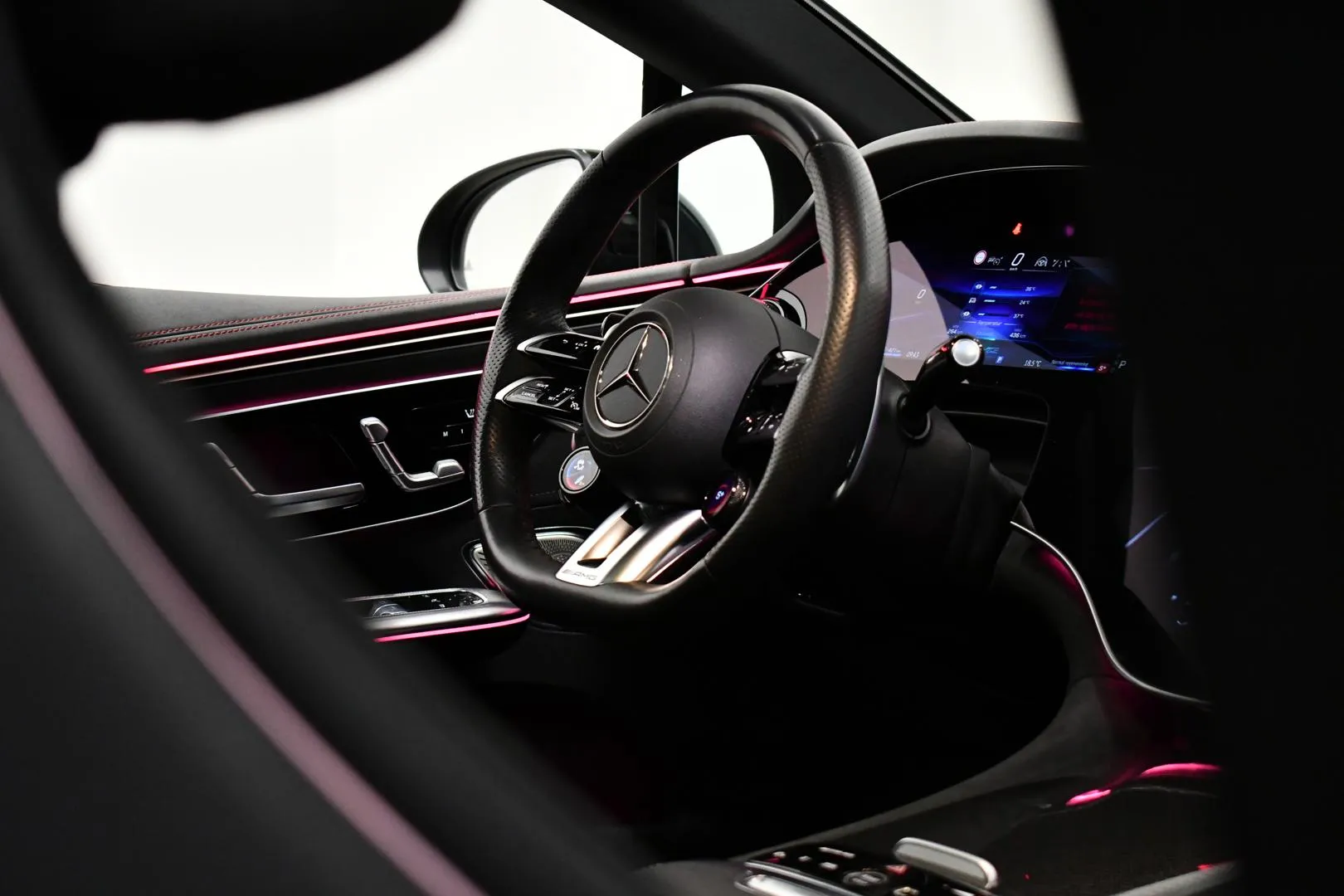 MERCEDES-BENZ EQE ZPB-415 carousel image