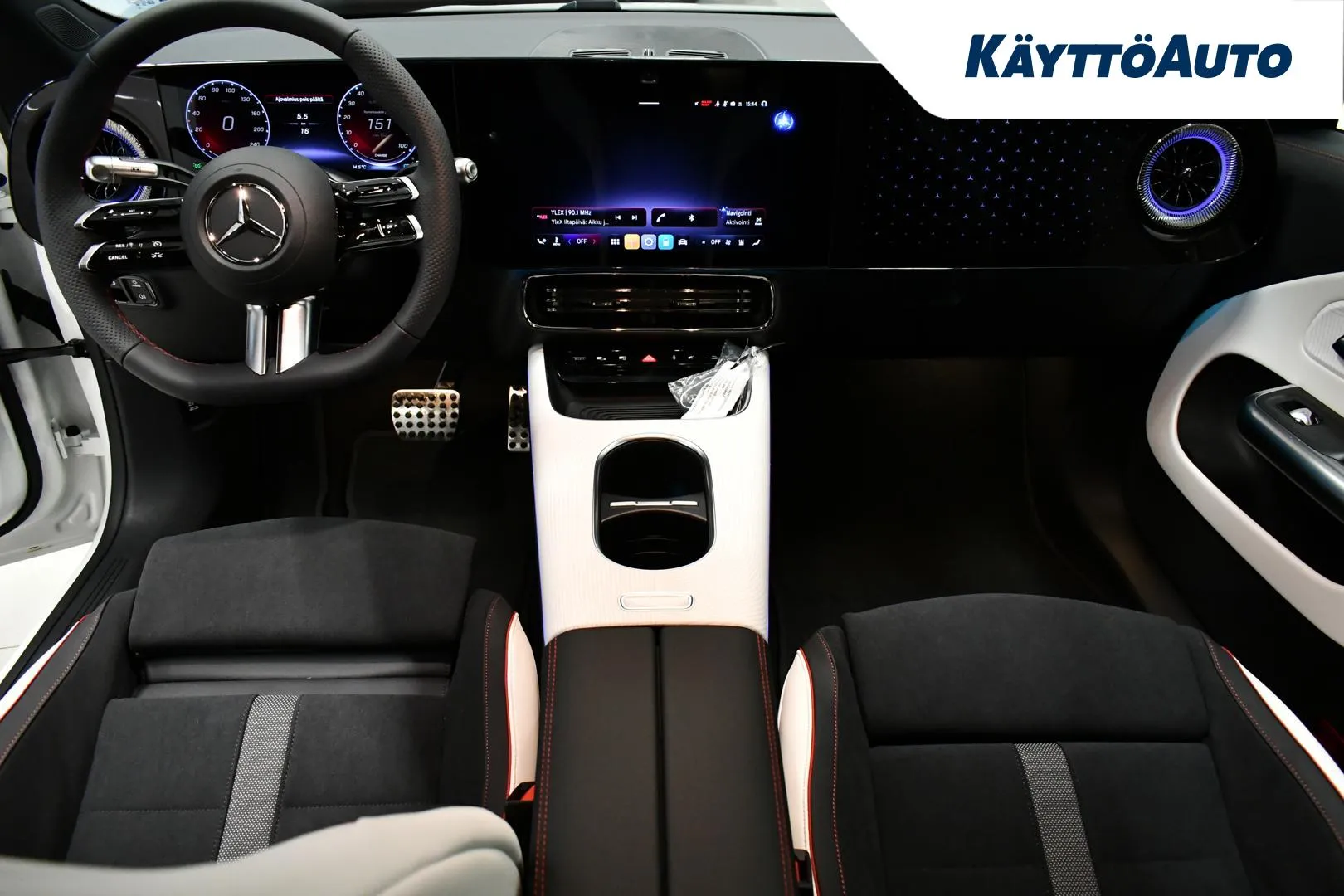 Mercedes-Benz CLA SRP-880 carousel image