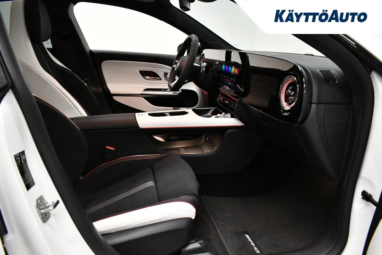 Mercedes-Benz CLA SRP-880 carousel image