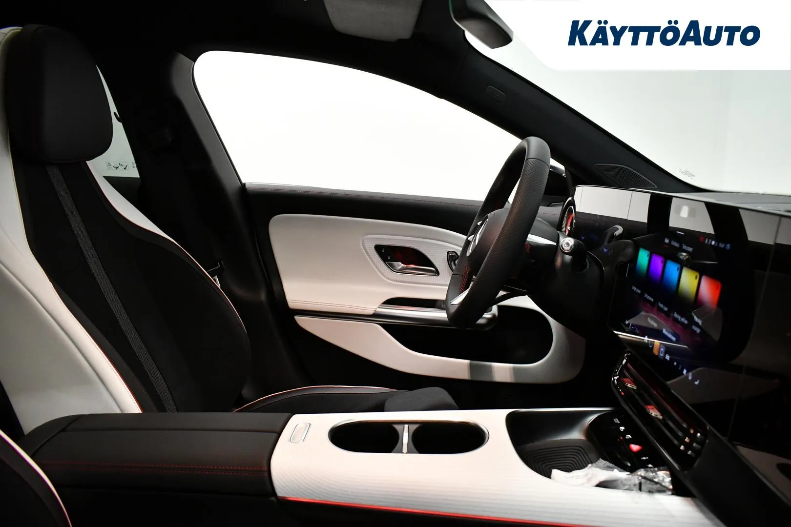 Mercedes-Benz CLA SRP-880 carousel image