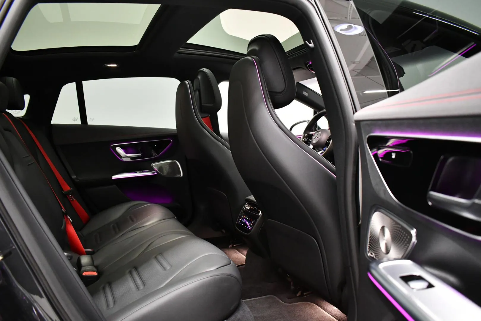 Mercedes-Benz EQE MRO-266 carousel image