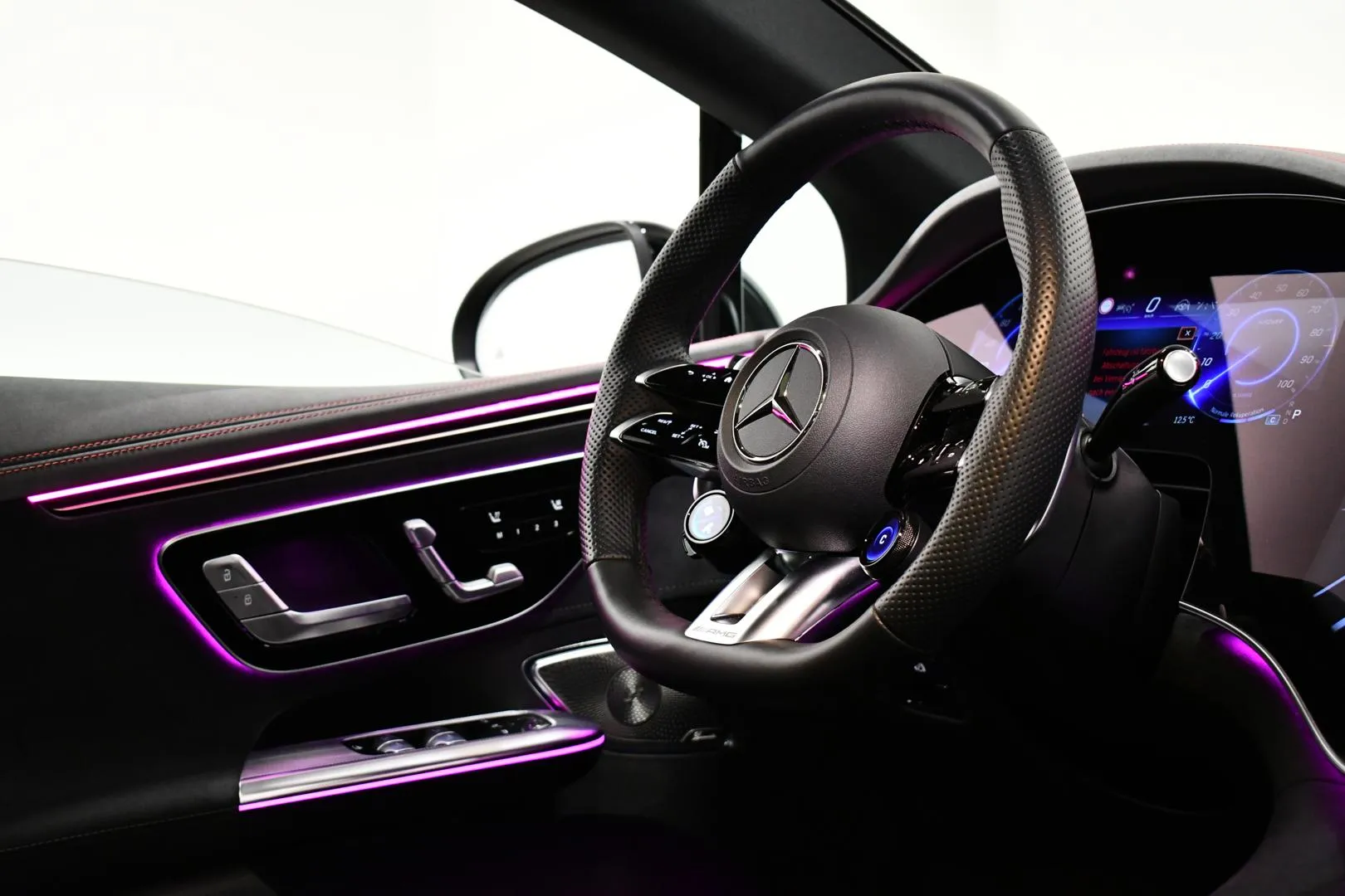 Mercedes-Benz EQE MRO-266 carousel image