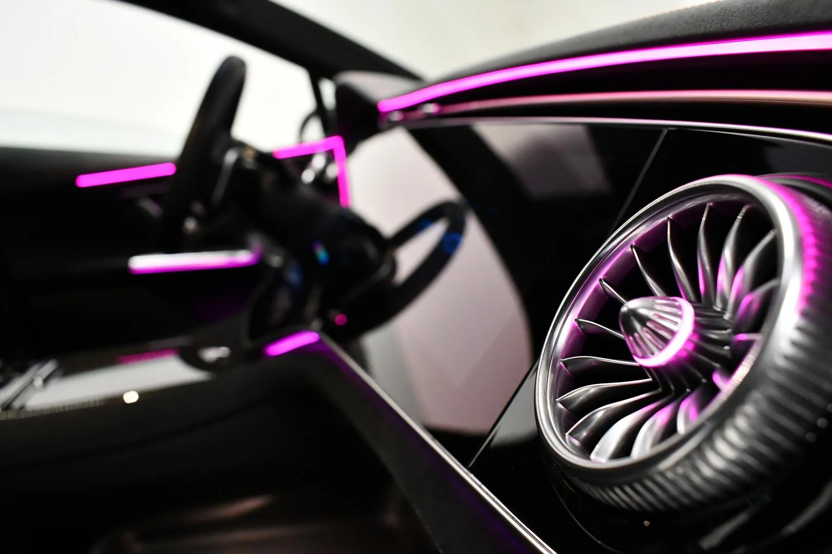 Mercedes-Benz EQE MRO-266 carousel image