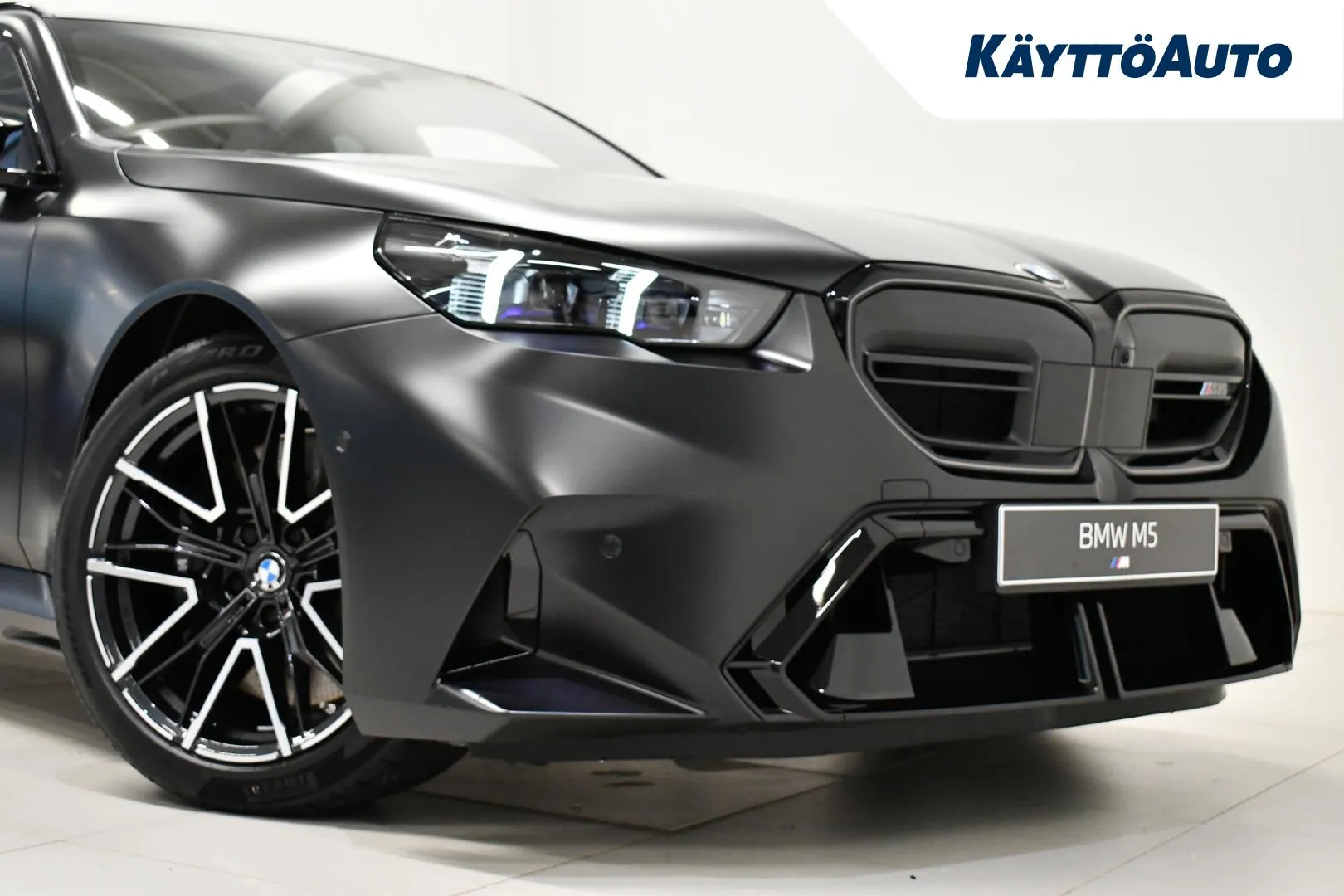 BMW M5 SRP-189 carousel image