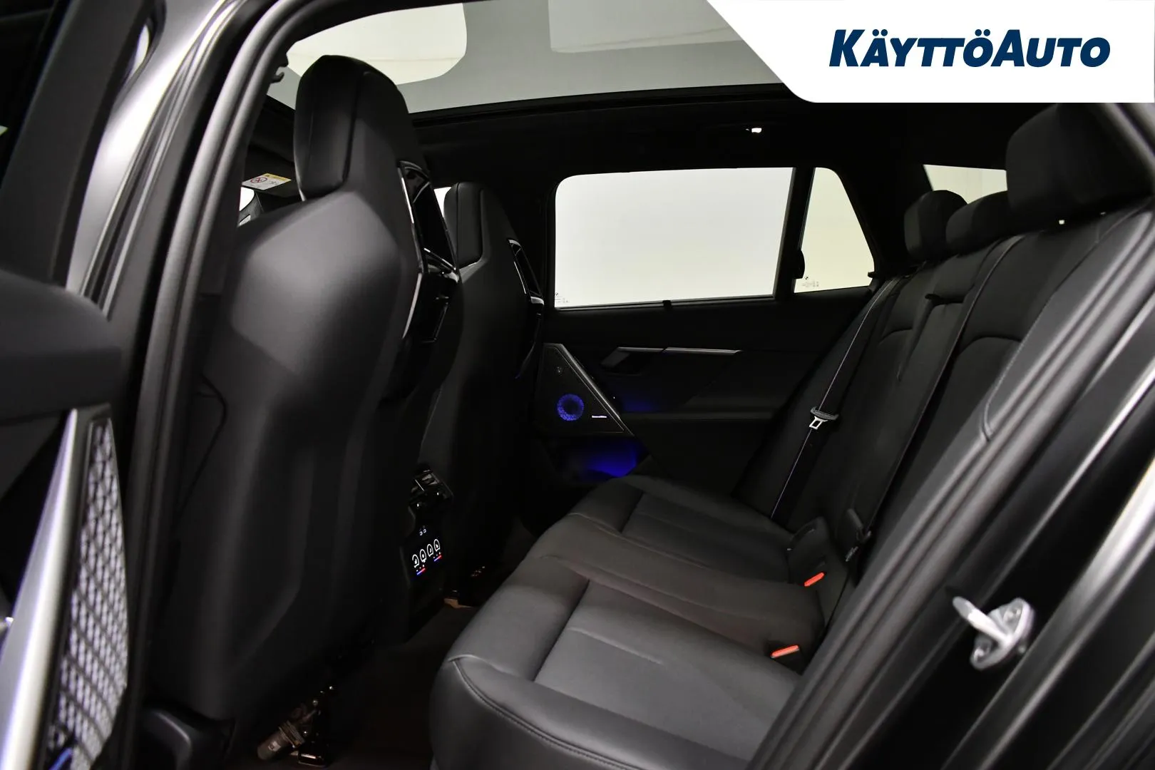 BMW M5 SRP-189 carousel image