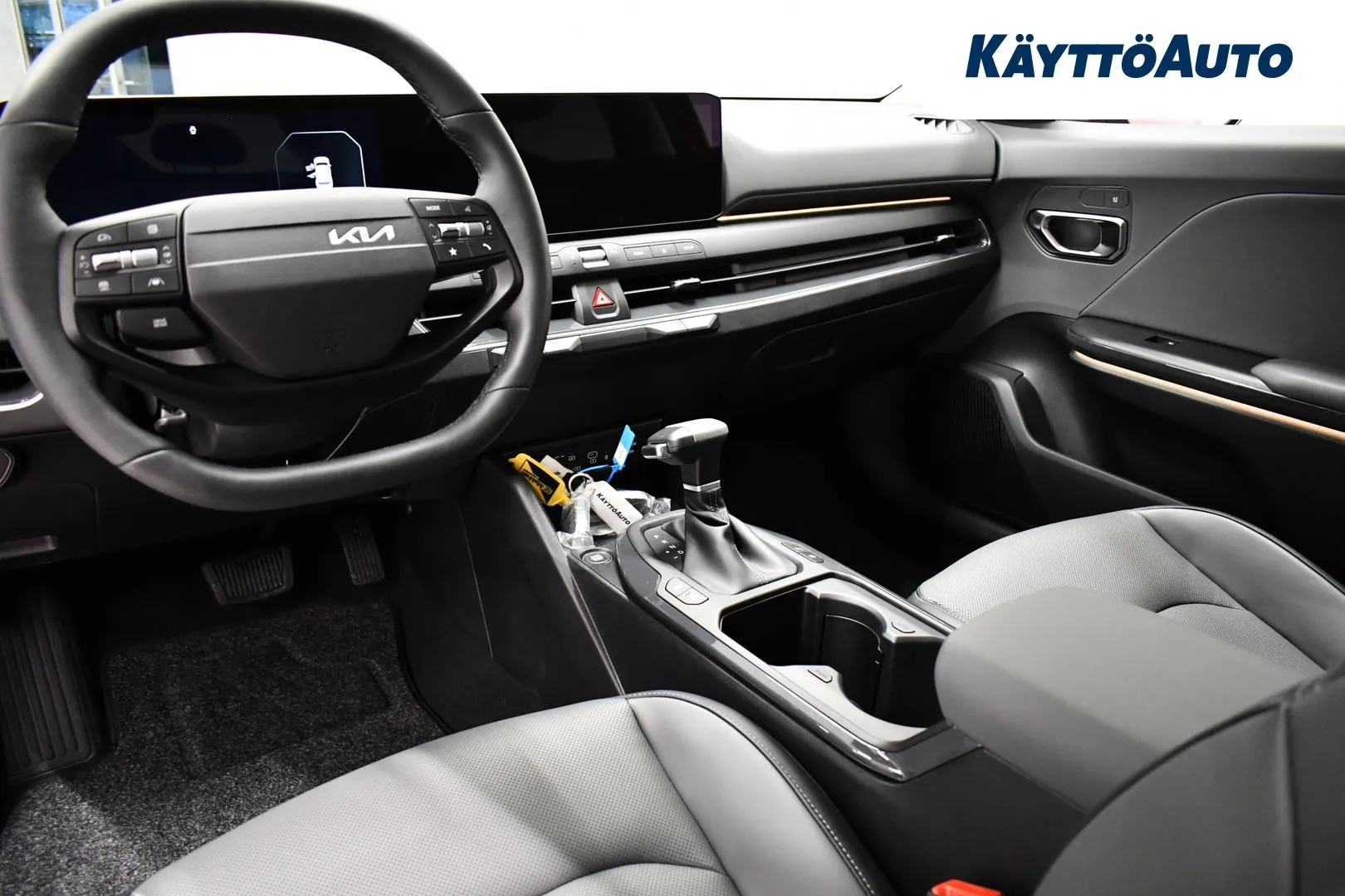 Kia K4 SRO-962 carousel image