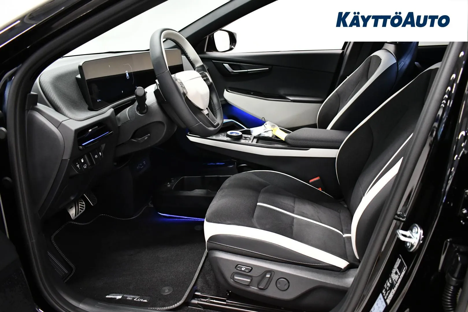 Kia EV6 GRN-212 carousel image